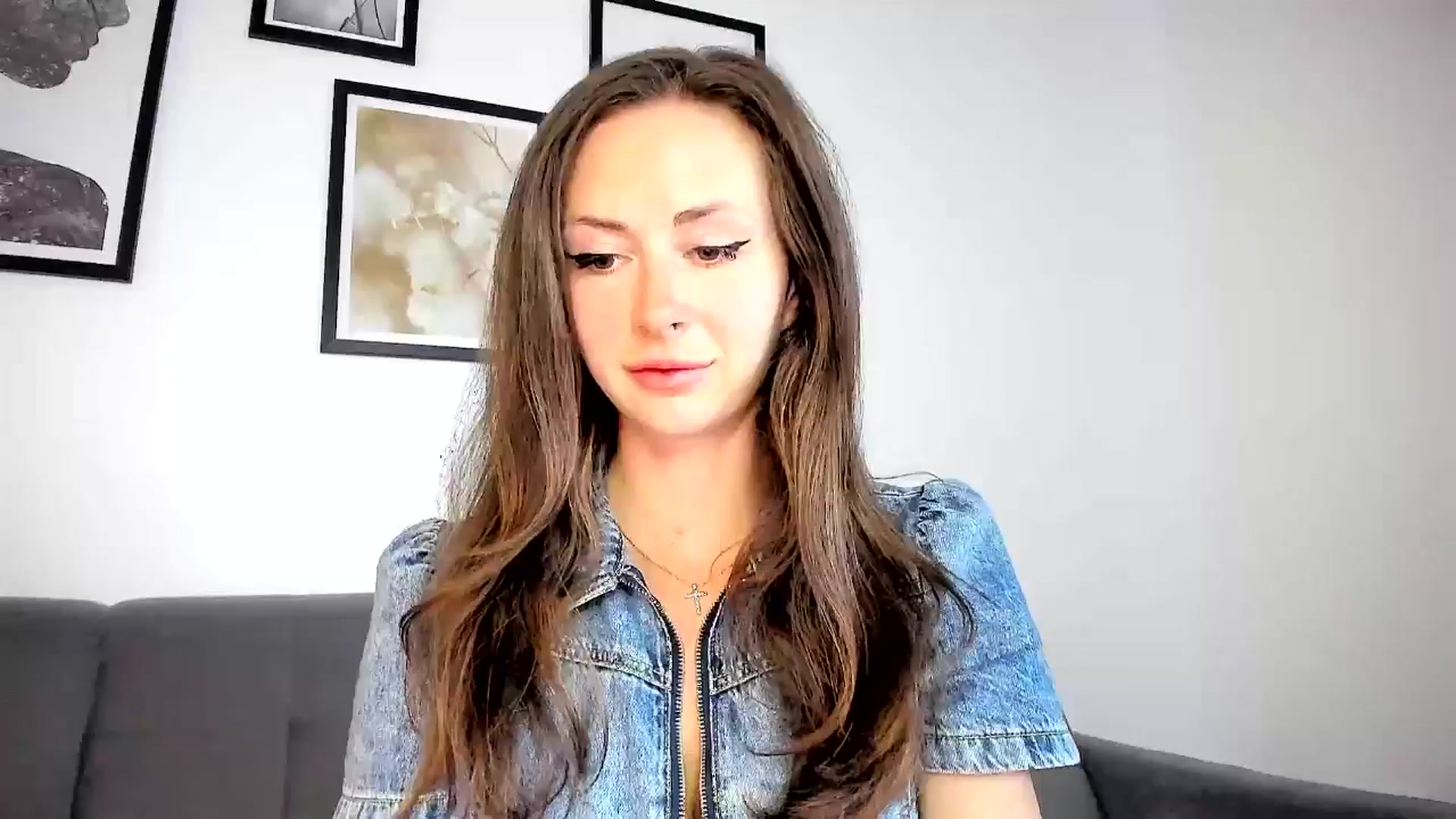 Gallery image thumbnail from Amber_Fry's myfreecams stream on, 05/12/2024, 17:40 image 11 of 20