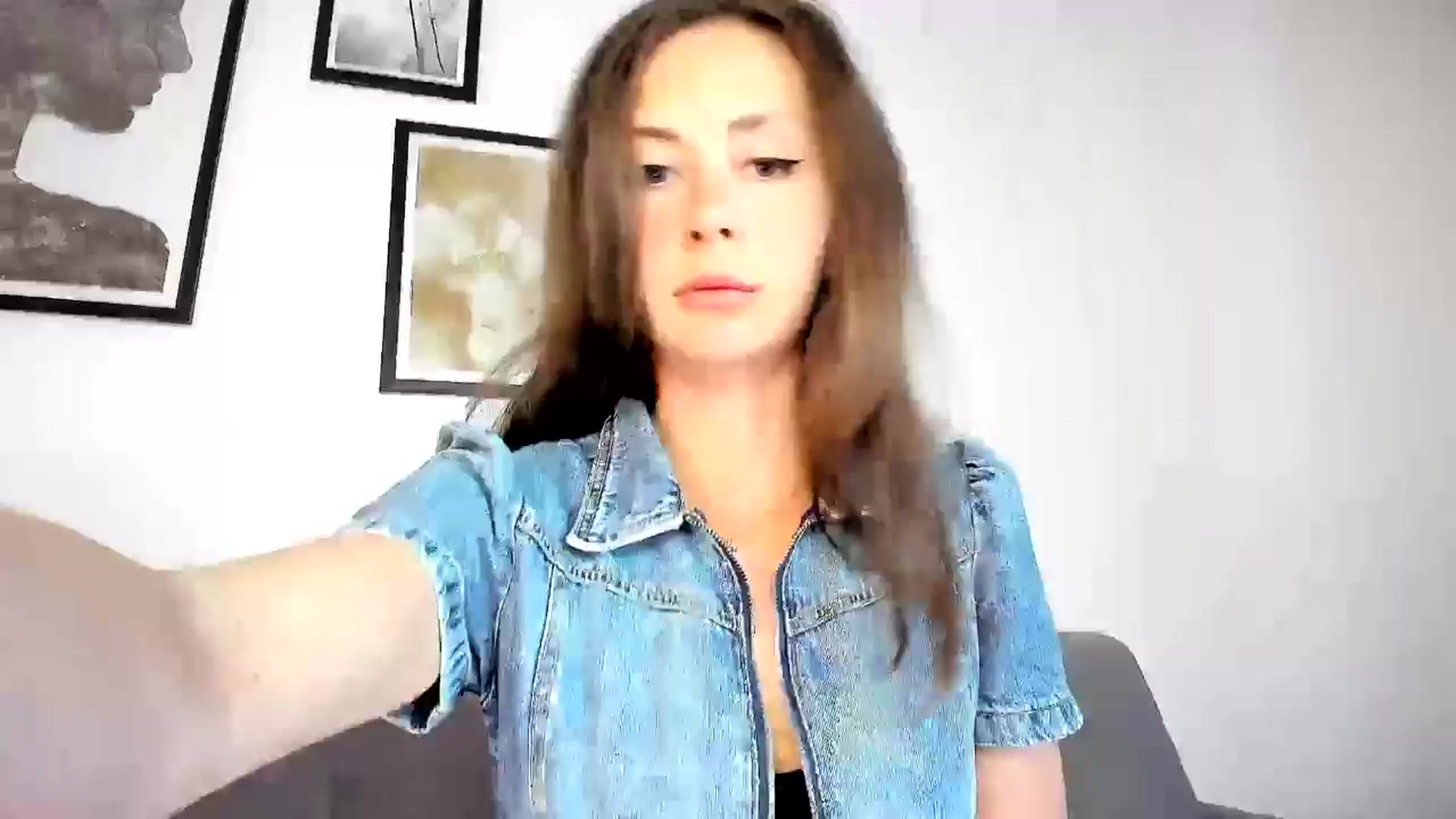 Gallery image thumbnail from Amber_Fry's myfreecams stream on, 05/12/2024, 17:40 image 1 of 20