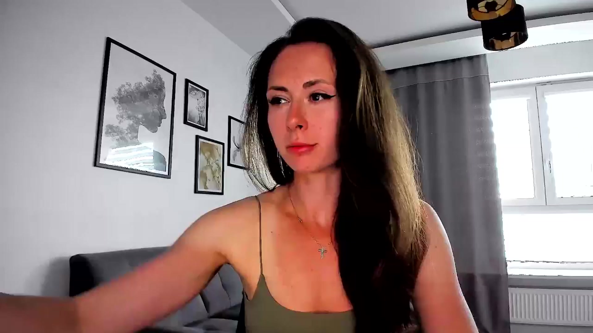 Gallery image thumbnail from Amber_Fry's myfreecams stream on, 05/17/2024, 17:26 image 11 of 20
