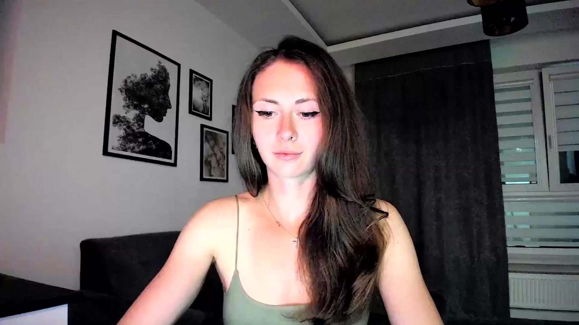 Gallery image thumbnail from Amber_Fry's myfreecams stream on, 05/17/2024, 20:02 image 13 of 20