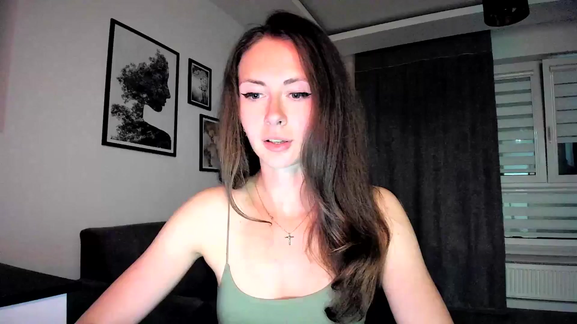 Gallery image thumbnail from Amber_Fry's myfreecams stream on, 05/17/2024, 20:02 image 19 of 20