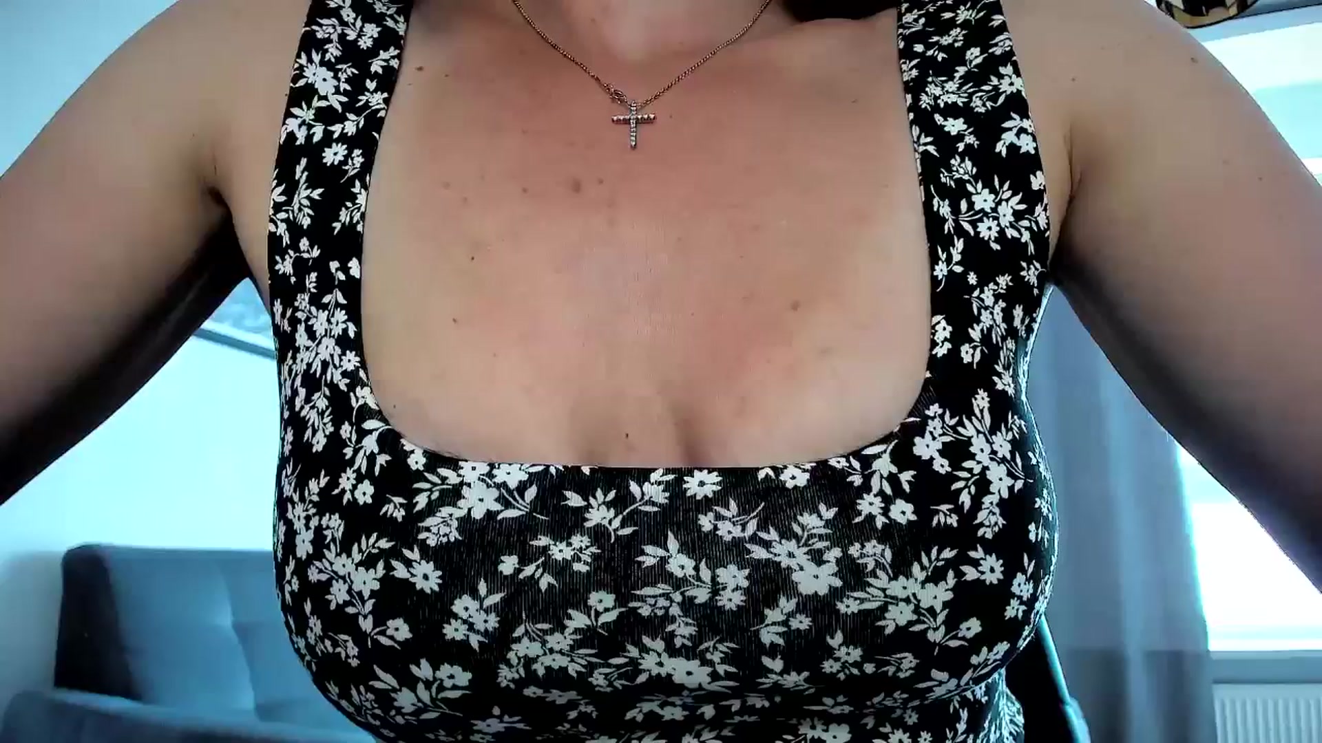 Gallery image thumbnail from Amber_Fry's myfreecams stream on, 05/18/2024, 13:36 image 13 of 20