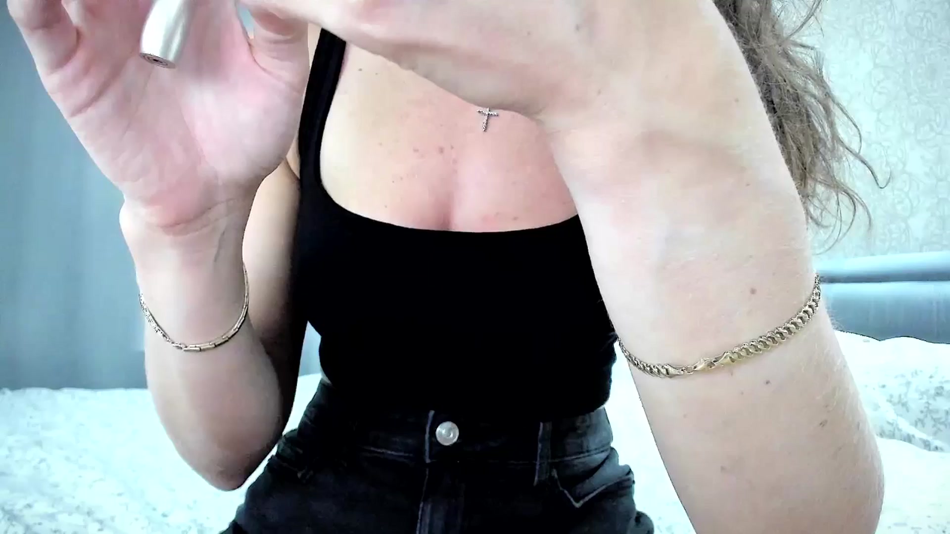 Gallery image thumbnail from Amber_Fry's myfreecams stream on, 06/13/2024, 16:51 image 8 of 20