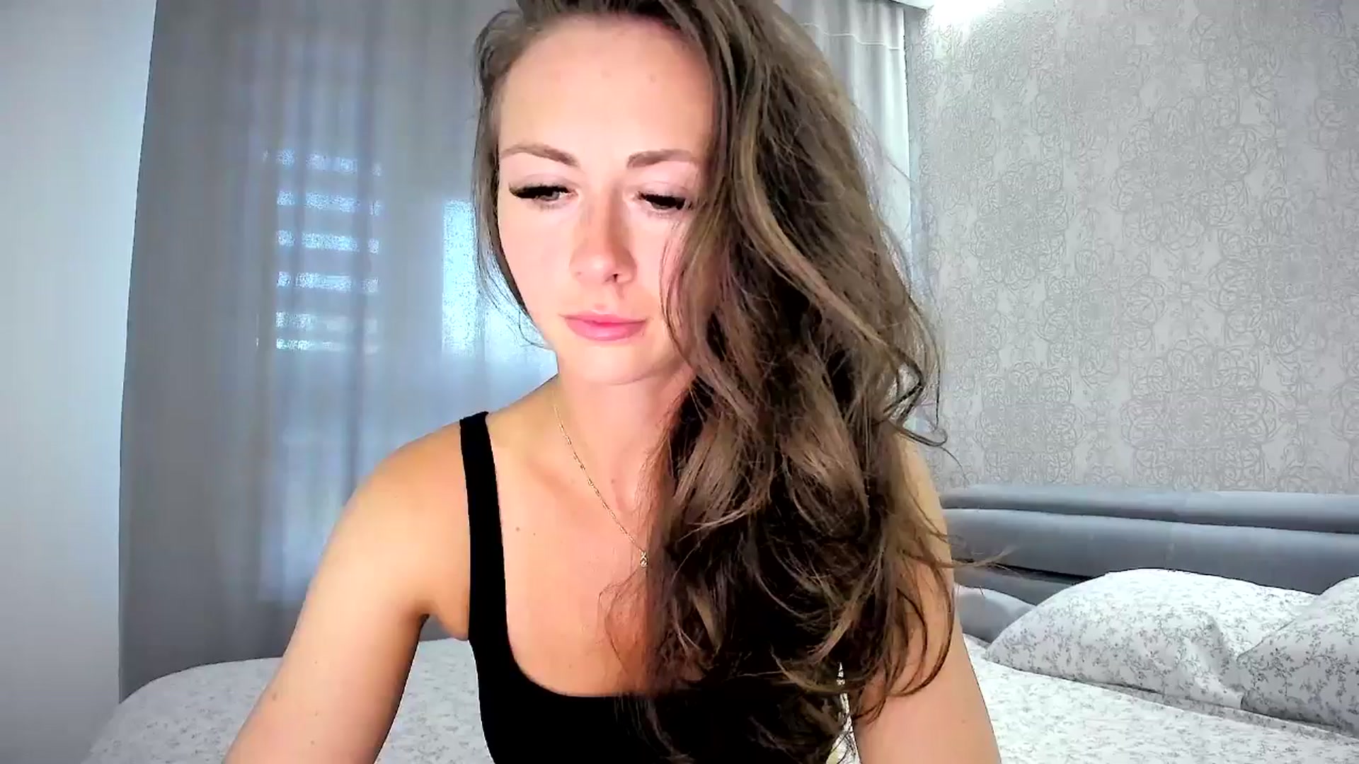 Gallery image thumbnail from Amber_Fry's myfreecams stream on, 06/25/2024, 17:34 image 3 of 20