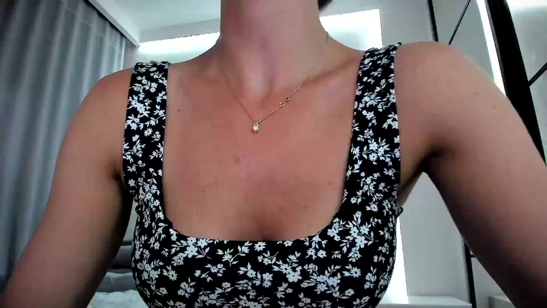 Gallery image thumbnail from Amber_Fry's myfreecams stream on, 06/27/2024, 19:13 image 7 of 20