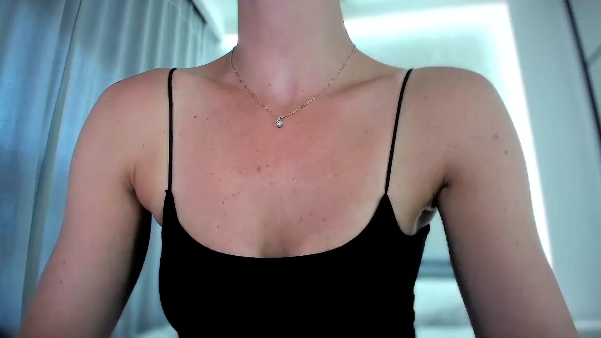 Gallery image thumbnail from Amber_Fry's myfreecams stream on, 06/29/2024, 16:33 image 14 of 20