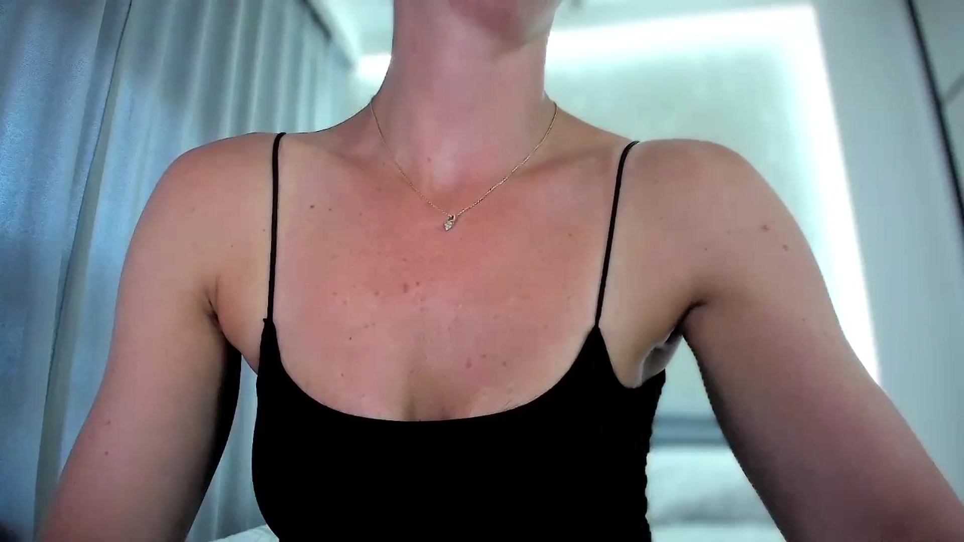 Gallery image thumbnail from Amber_Fry's myfreecams stream on, 06/29/2024, 16:33 image 15 of 20