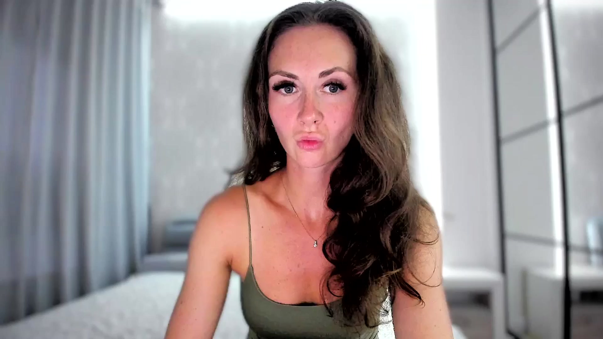 Gallery image thumbnail from Amber_Fry's myfreecams stream on, 06/30/2024, 17:44 image 5 of 20