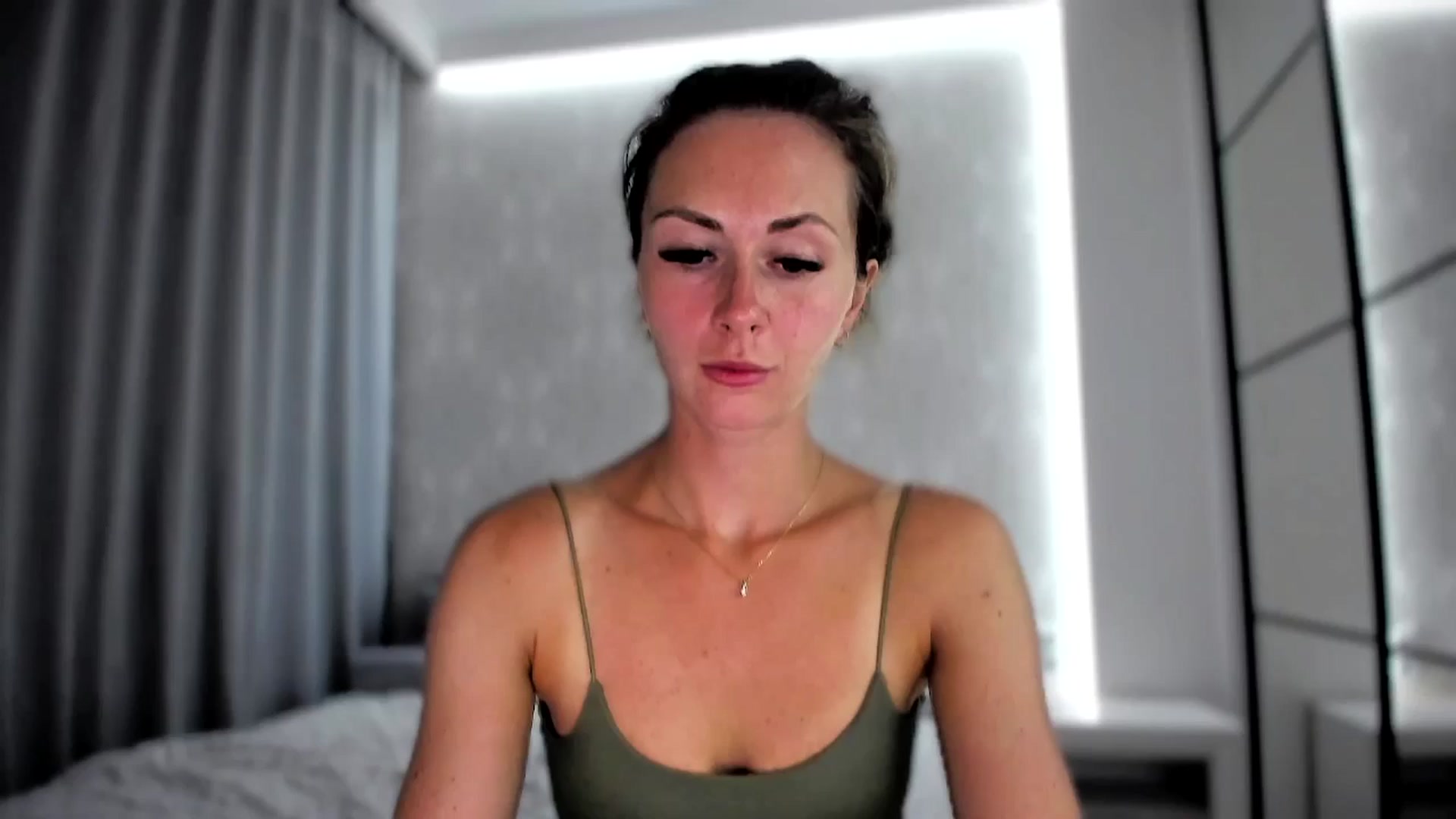 Gallery image thumbnail from Amber_Fry's myfreecams stream on, 06/30/2024, 19:35 image 17 of 20