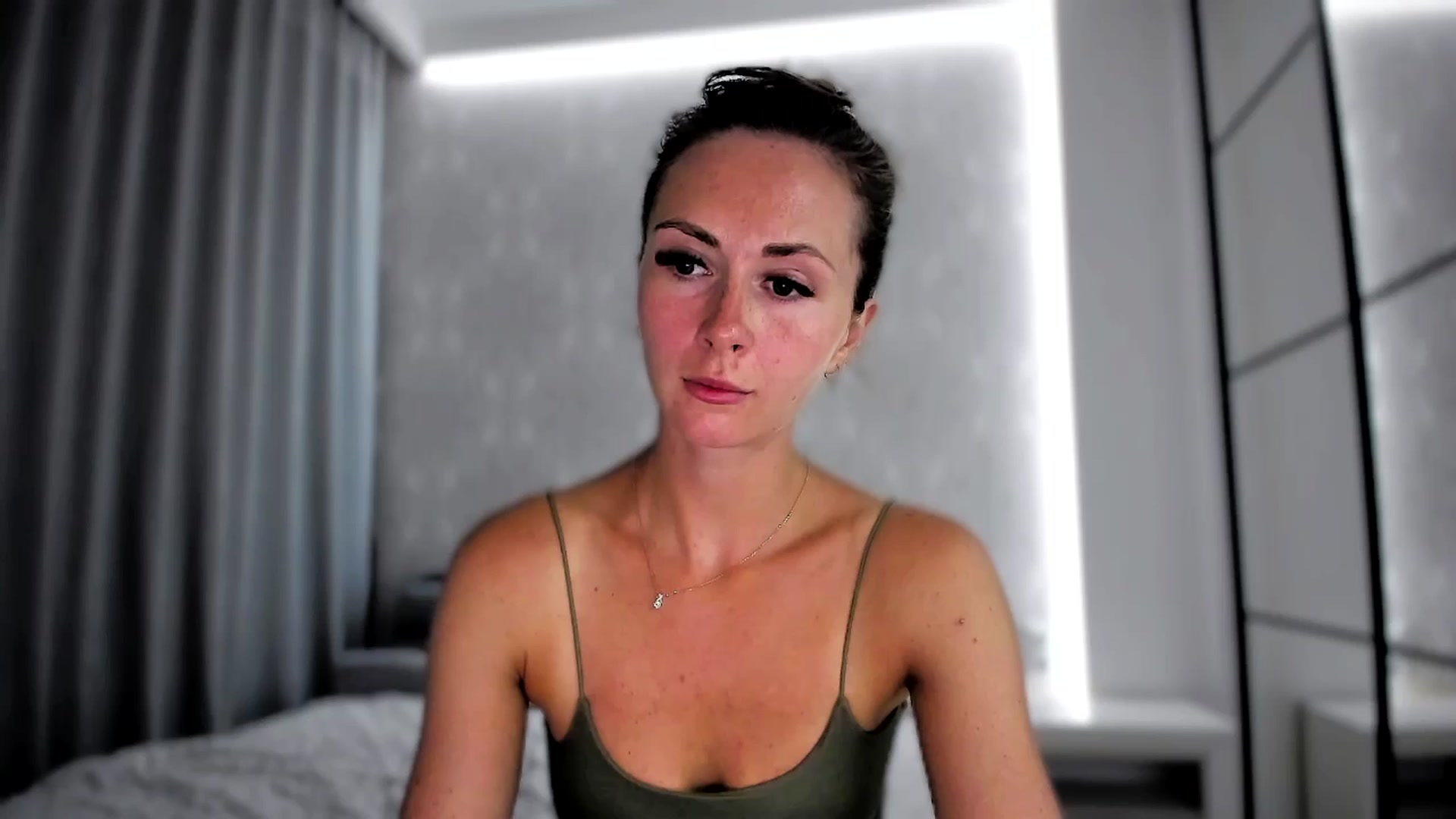 Gallery image thumbnail from Amber_Fry's myfreecams stream on, 06/30/2024, 19:35 image 19 of 20