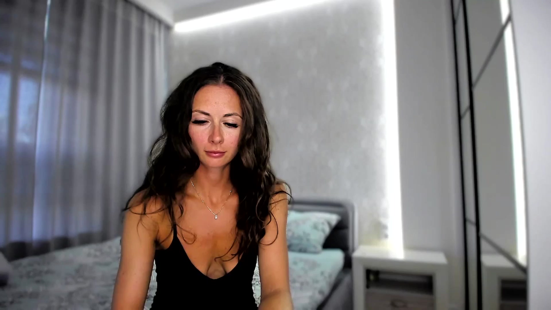 Gallery image thumbnail from Amber_Fry's myfreecams stream on, 07/19/2024, 17:37 image 7 of 20