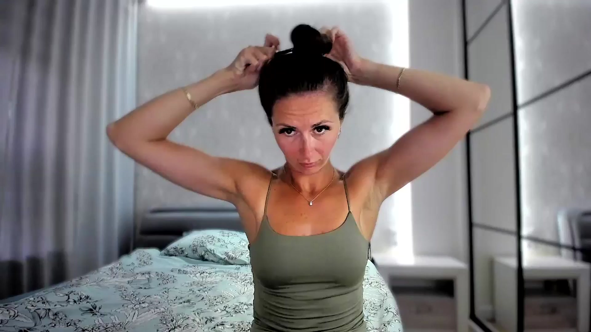 Gallery image thumbnail from Amber_Fry's myfreecams stream on, 07/20/2024, 18:03 image 4 of 20