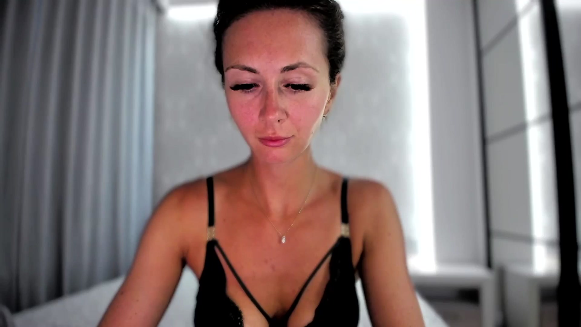 Gallery image thumbnail from Amber_Fry's myfreecams stream on, 07/24/2024, 17:52 image 9 of 20