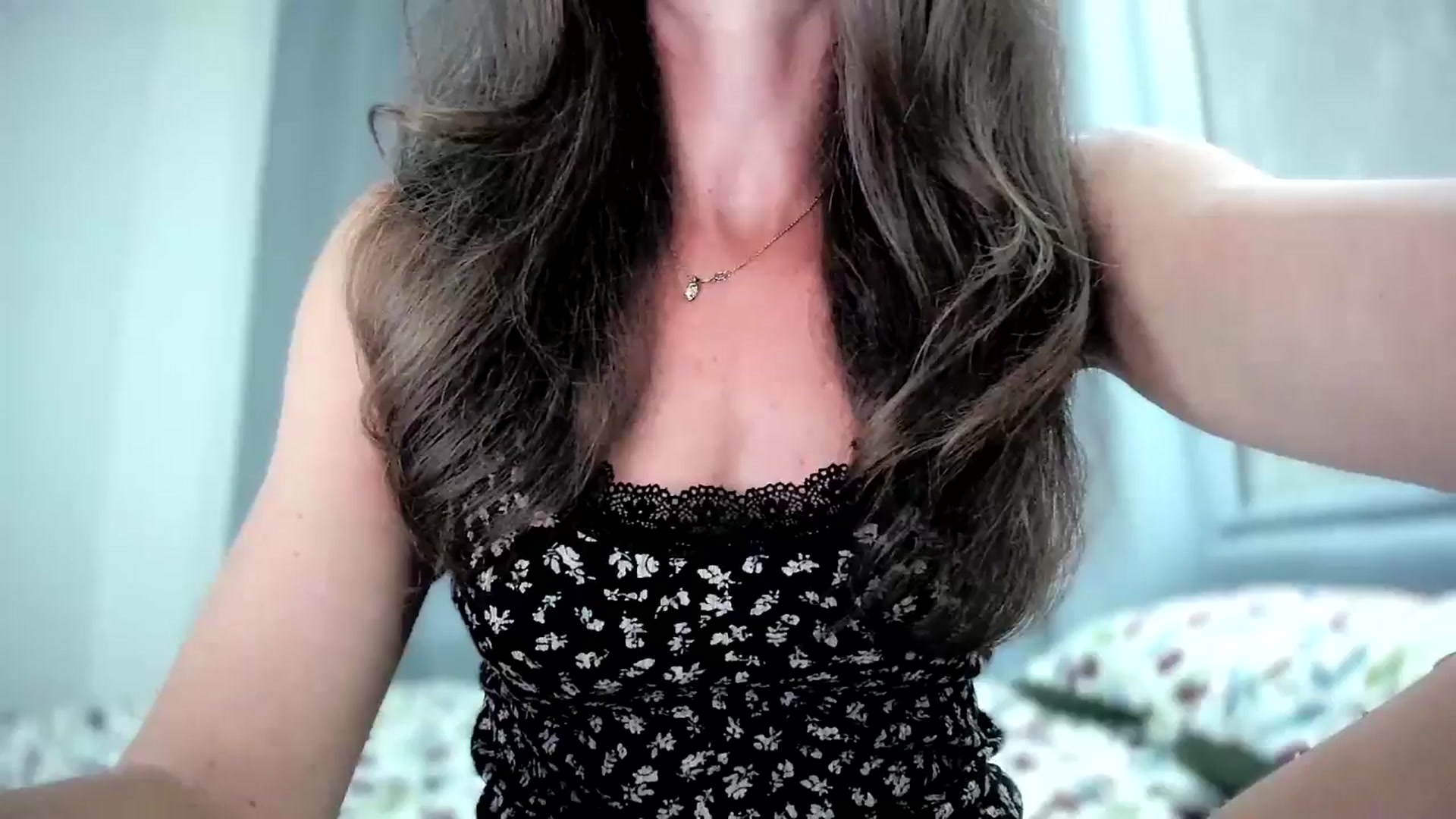 Gallery image thumbnail from Amber_Fry's myfreecams stream on, 08/03/2024, 19:15 image 12 of 20