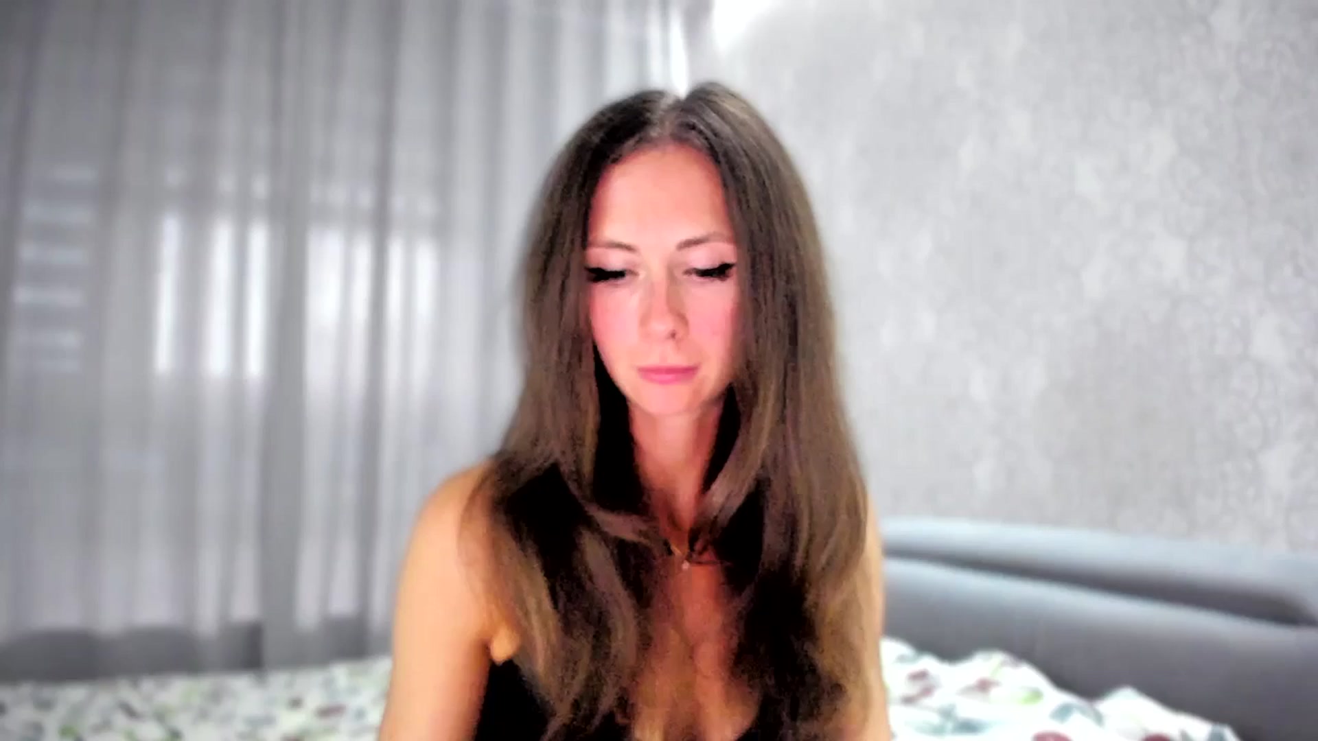 Gallery image thumbnail from Amber_Fry's myfreecams stream on, 08/04/2024, 19:44 image 2 of 20