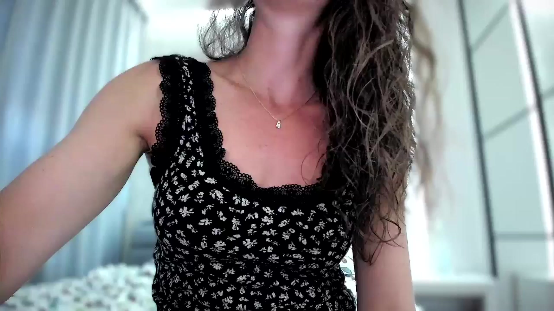 Gallery image thumbnail from Amber_Fry's myfreecams stream on, 08/09/2024, 18:02 image 3 of 20