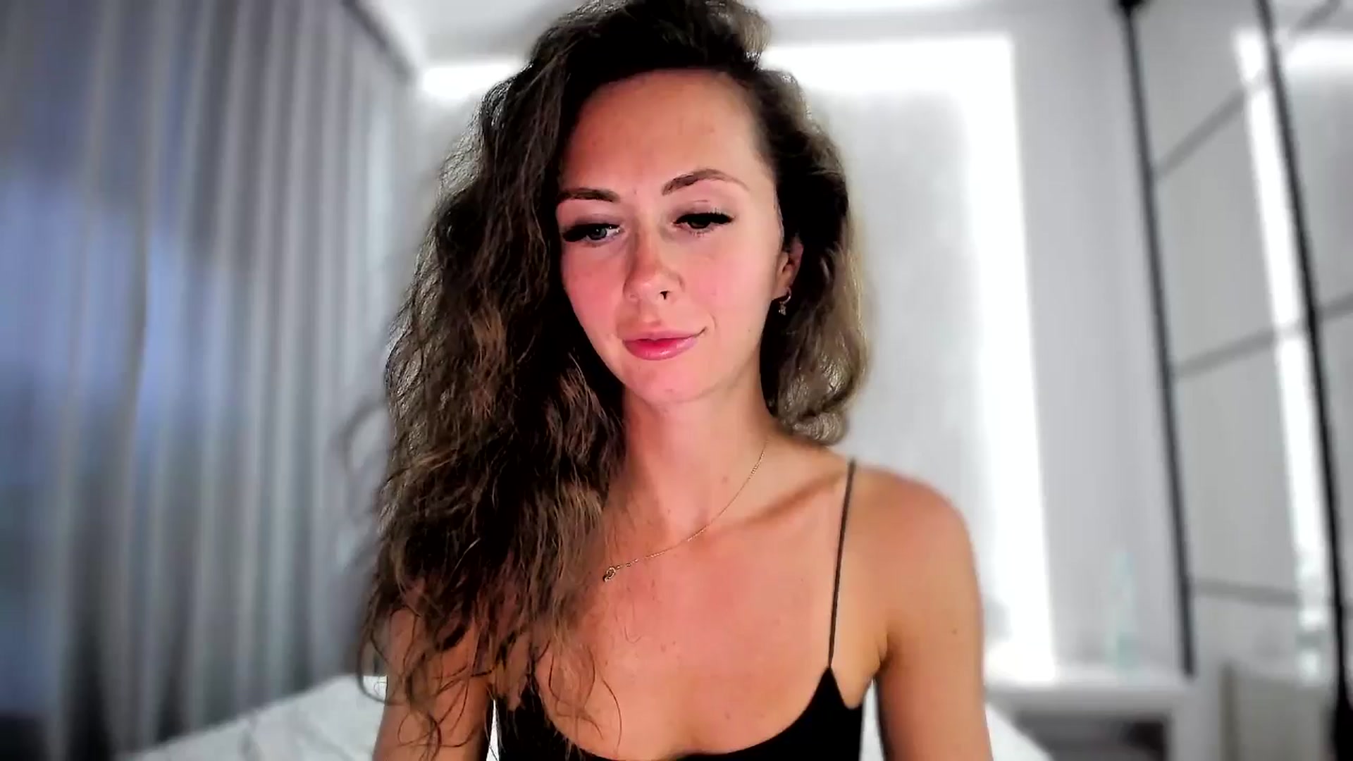 Gallery image thumbnail from Amber_Fry's myfreecams stream on, 08/11/2024, 17:39 image 6 of 20