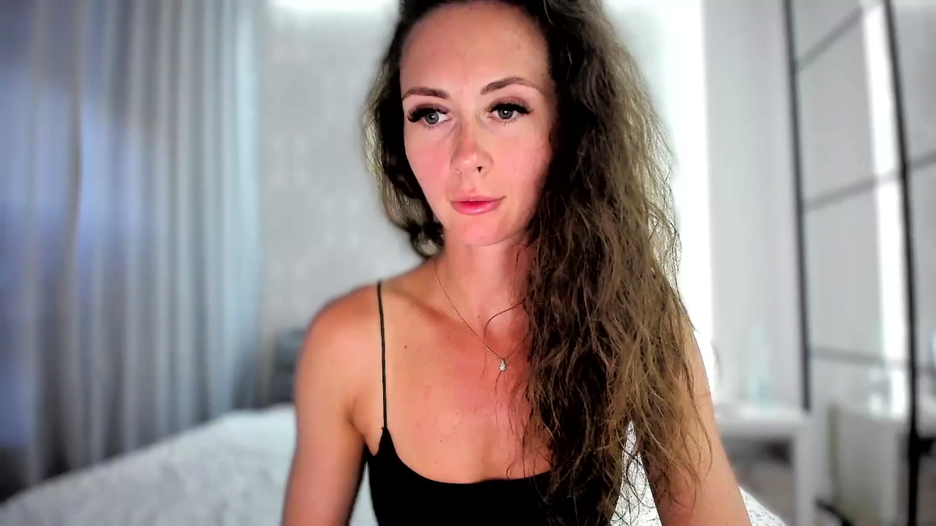 Gallery image thumbnail from Amber_Fry's myfreecams stream on, 08/11/2024, 17:39 image 1 of 20