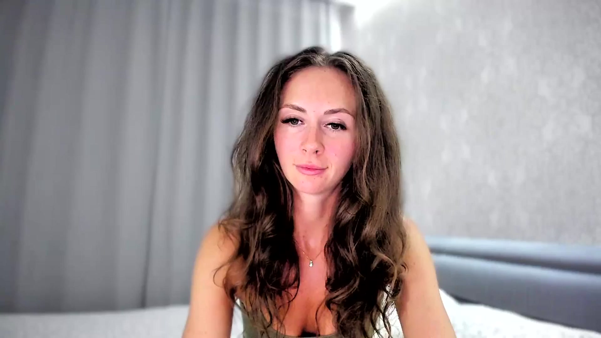 Gallery image thumbnail from Amber_Fry's myfreecams stream on, 08/20/2024, 19:46 image 3 of 20