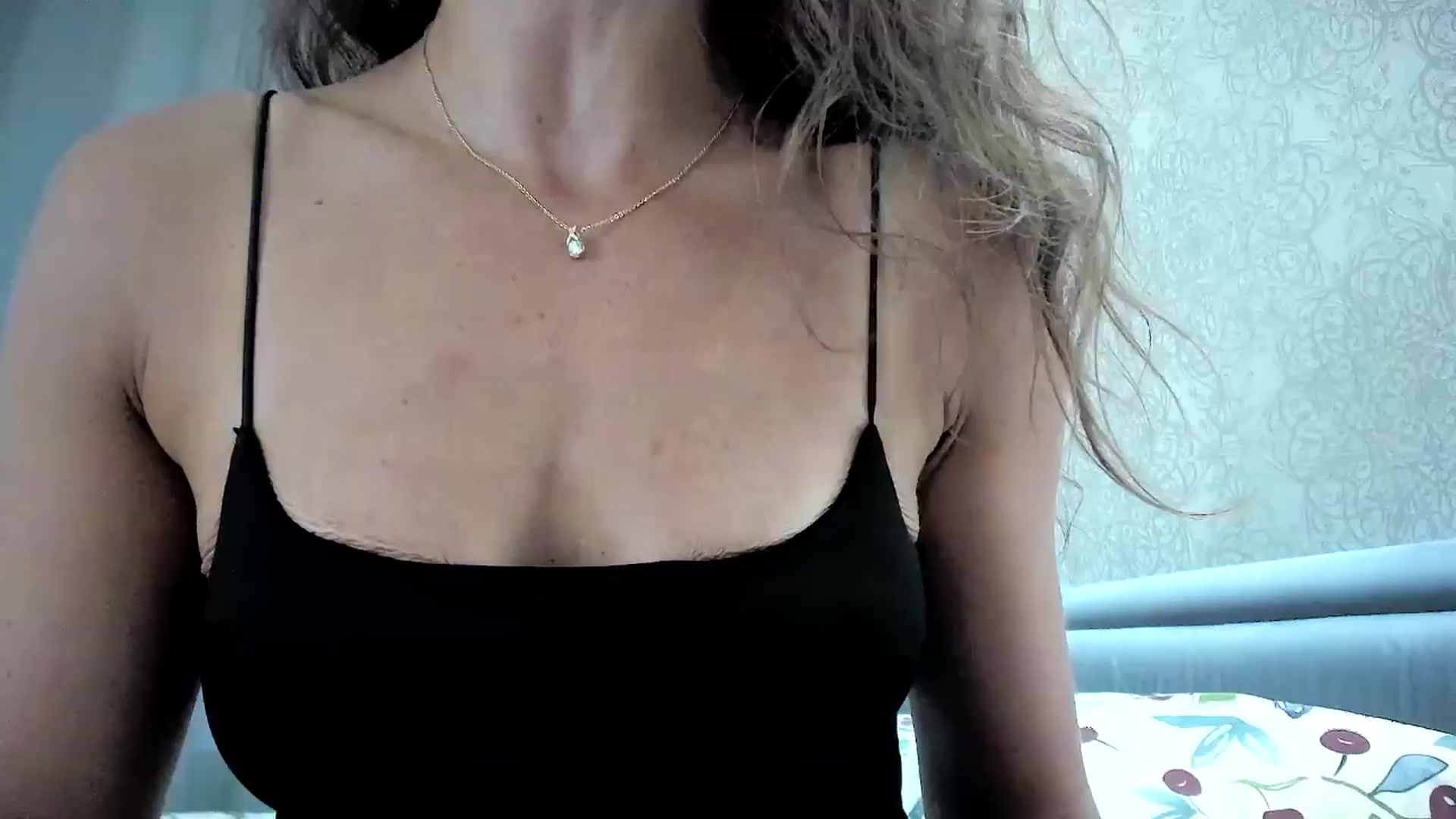 Gallery image thumbnail from Amber_Fry's myfreecams stream on, 09/04/2024, 18:08 image 6 of 20