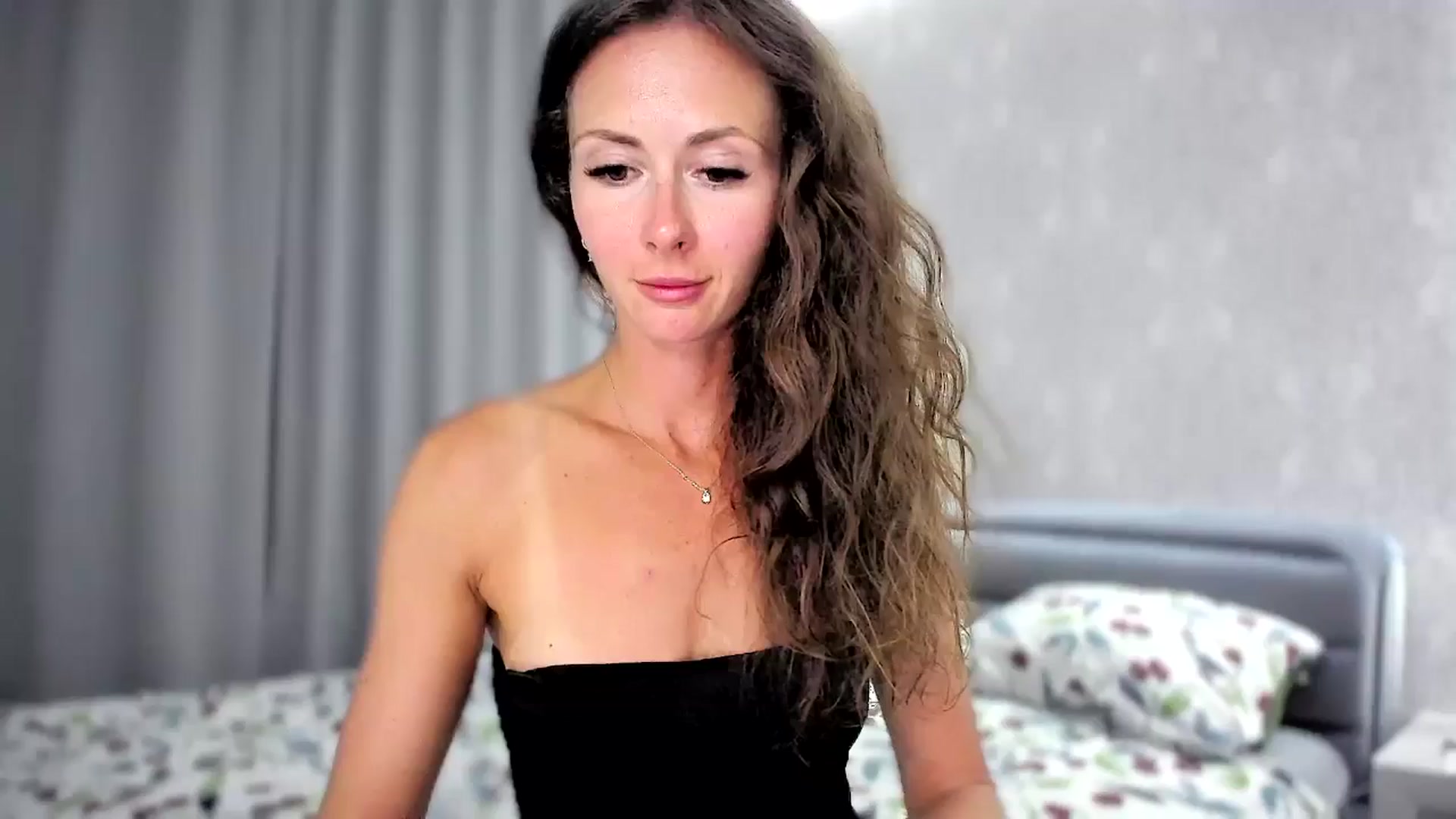 Gallery image thumbnail from Amber_Fry's myfreecams stream on, 09/04/2024, 18:53 image 13 of 20