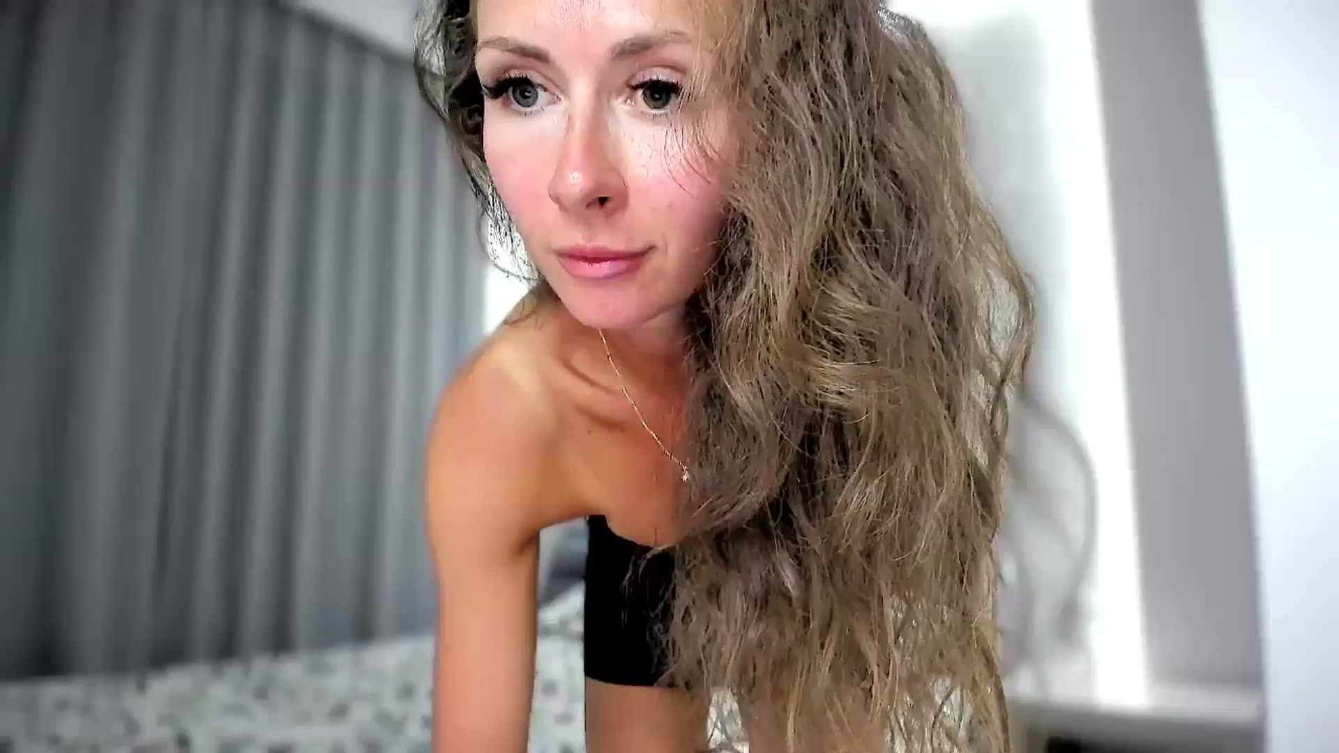 Gallery image thumbnail from Amber_Fry's myfreecams stream on, 09/04/2024, 18:53 image 11 of 20