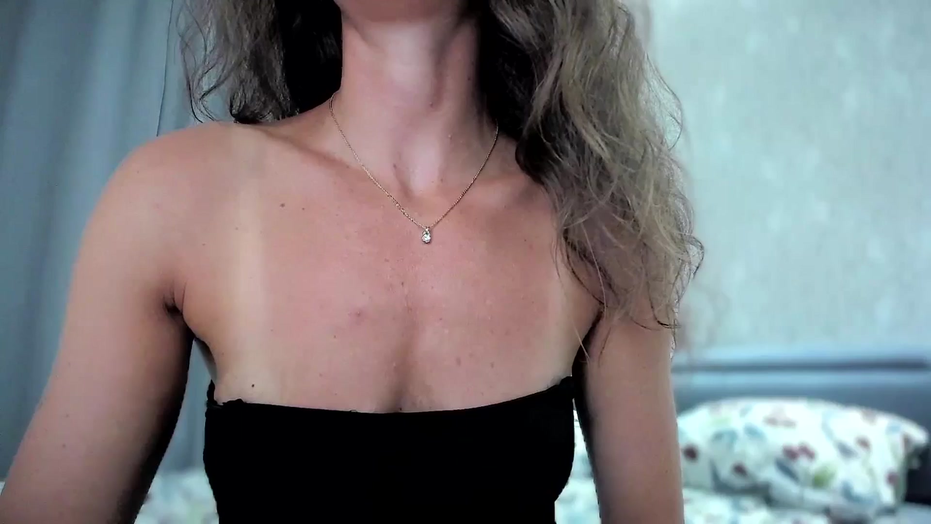Gallery image thumbnail from Amber_Fry's myfreecams stream on, 09/04/2024, 19:23 image 10 of 20