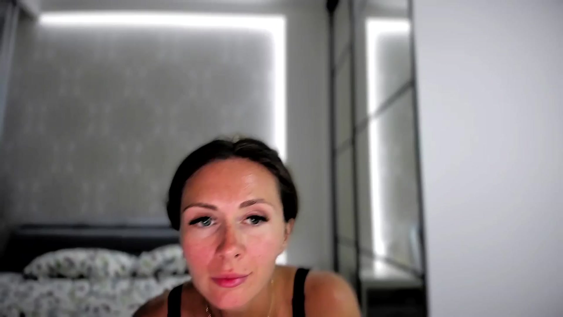 Gallery image thumbnail from Amber_Fry's myfreecams stream on, 09/08/2024, 19:57 image 3 of 20