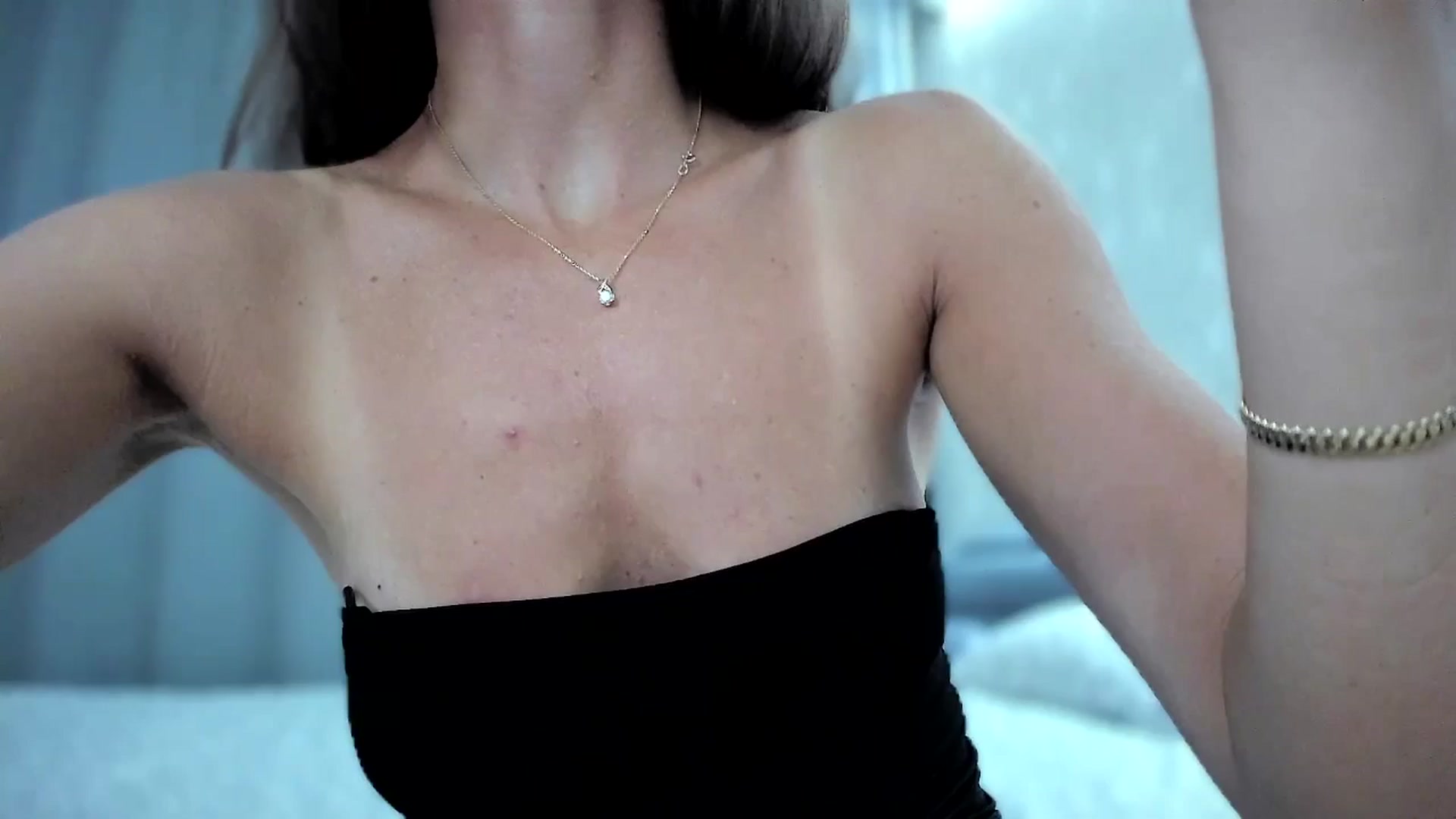 Gallery image thumbnail from Amber_Fry's myfreecams stream on, 09/10/2024, 20:00 image 15 of 20