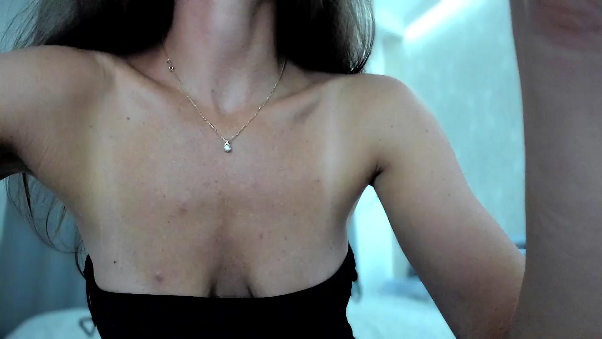 Gallery image thumbnail from Amber_Fry's myfreecams stream on, 09/19/2024, 19:55 image 9 of 20