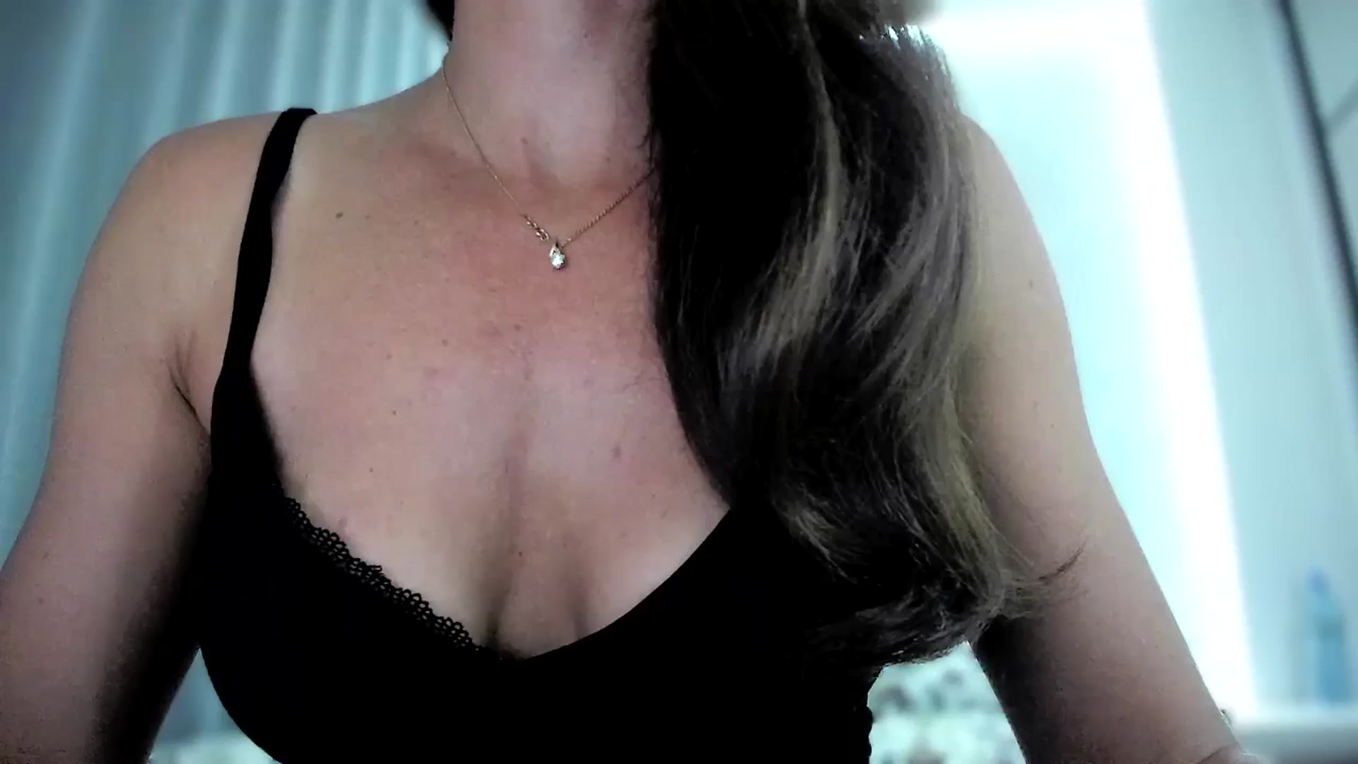 Gallery image thumbnail from Amber_Fry's myfreecams stream on, 09/24/2024, 17:59 image 10 of 20