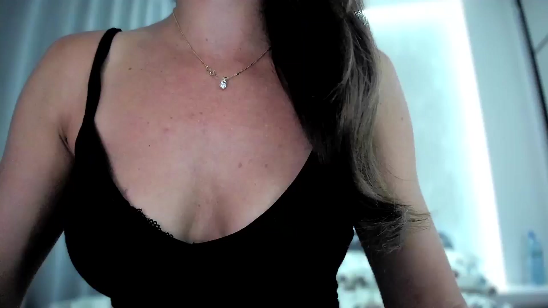 Gallery image thumbnail from Amber_Fry's myfreecams stream on, 09/24/2024, 17:59 image 6 of 20