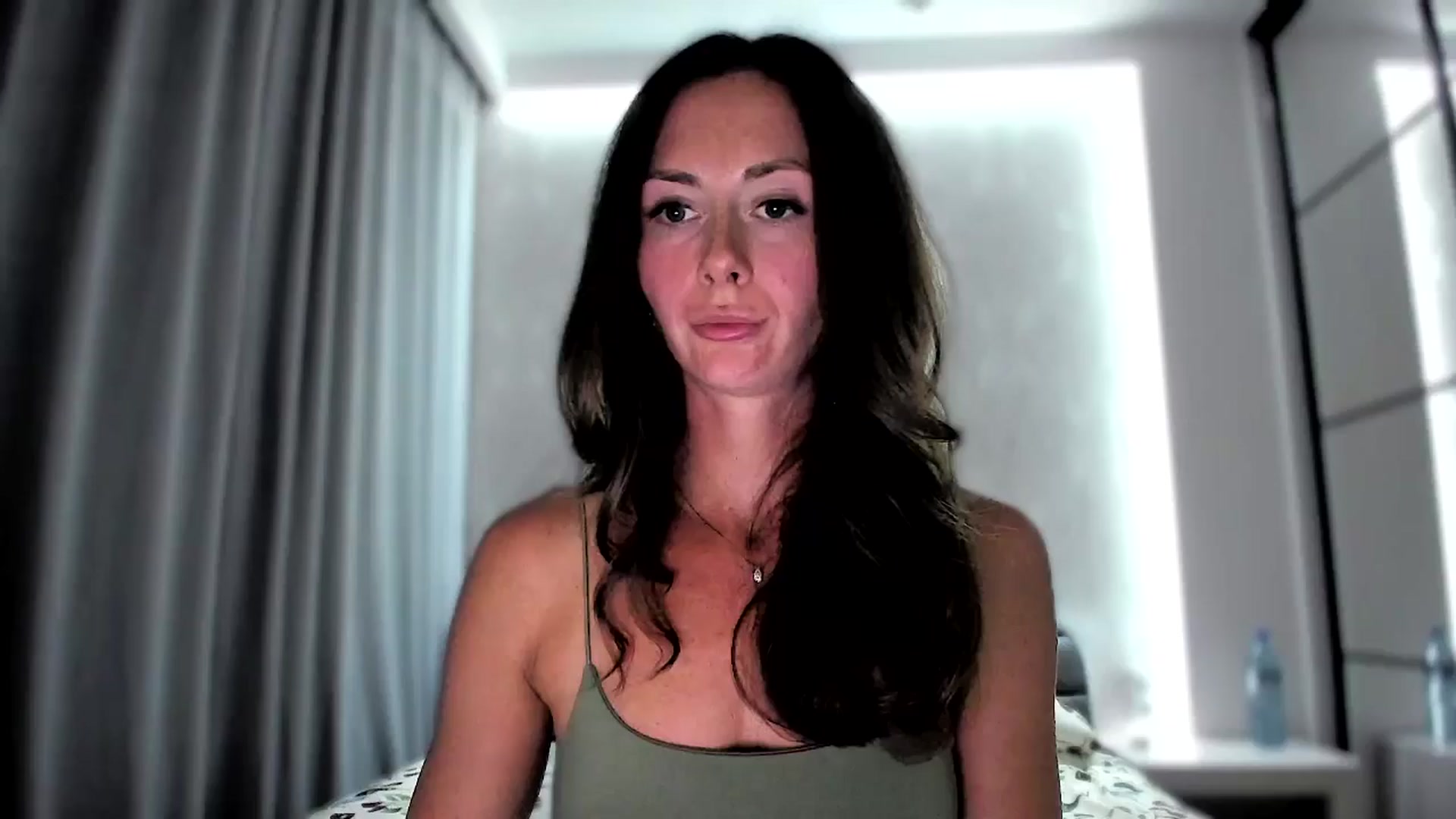 Gallery image thumbnail from Amber_Fry's myfreecams stream on, 09/28/2024, 19:55 image 3 of 20