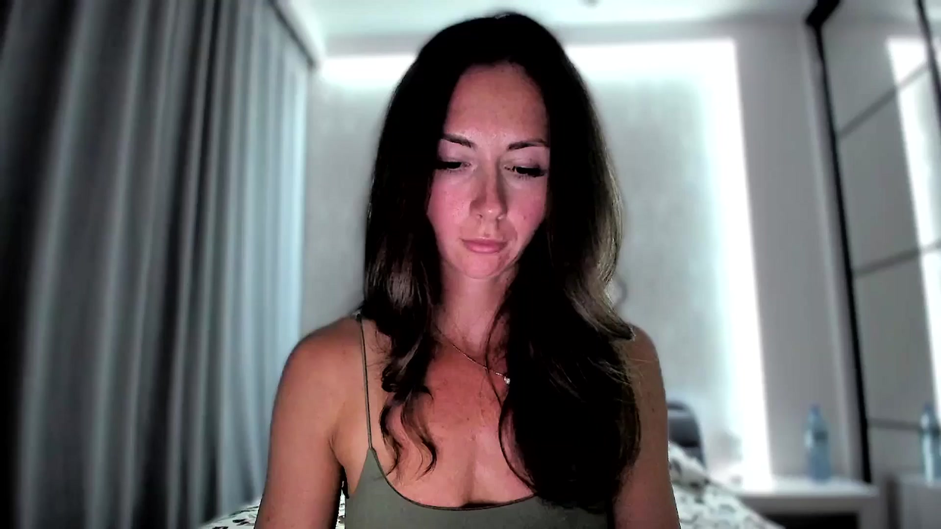 Gallery image thumbnail from Amber_Fry's myfreecams stream on, 09/28/2024, 19:55 image 12 of 20