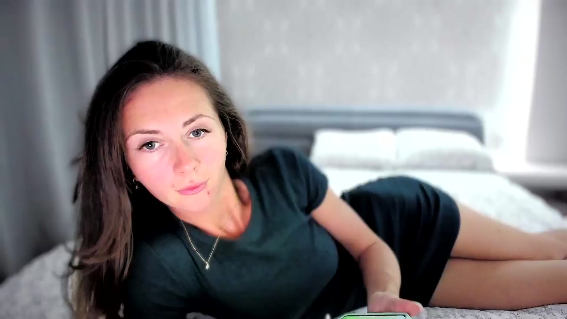Gallery image thumbnail from Amber_Fry's myfreecams stream on, 10/01/2024, 17:35 image 6 of 20