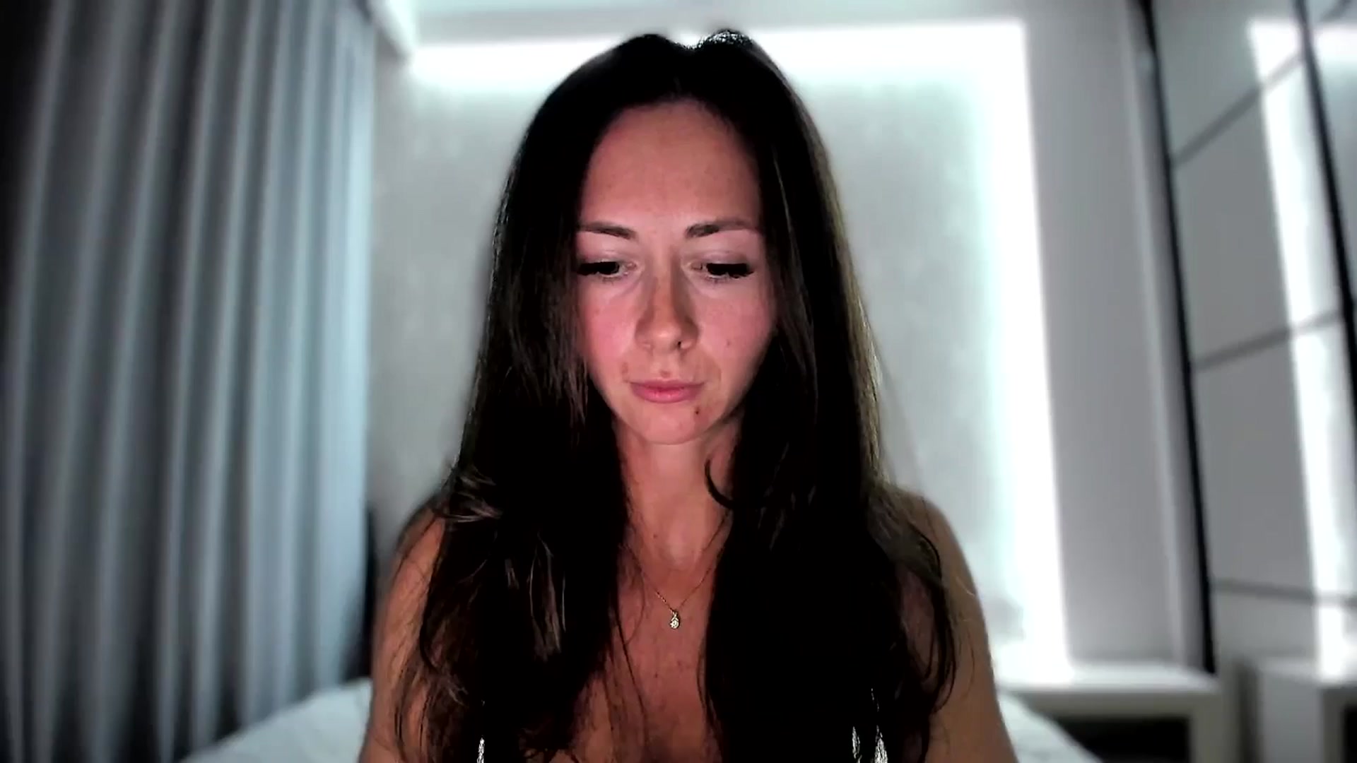 Gallery image thumbnail from Amber_Fry's myfreecams stream on, 10/01/2024, 18:50 image 20 of 20