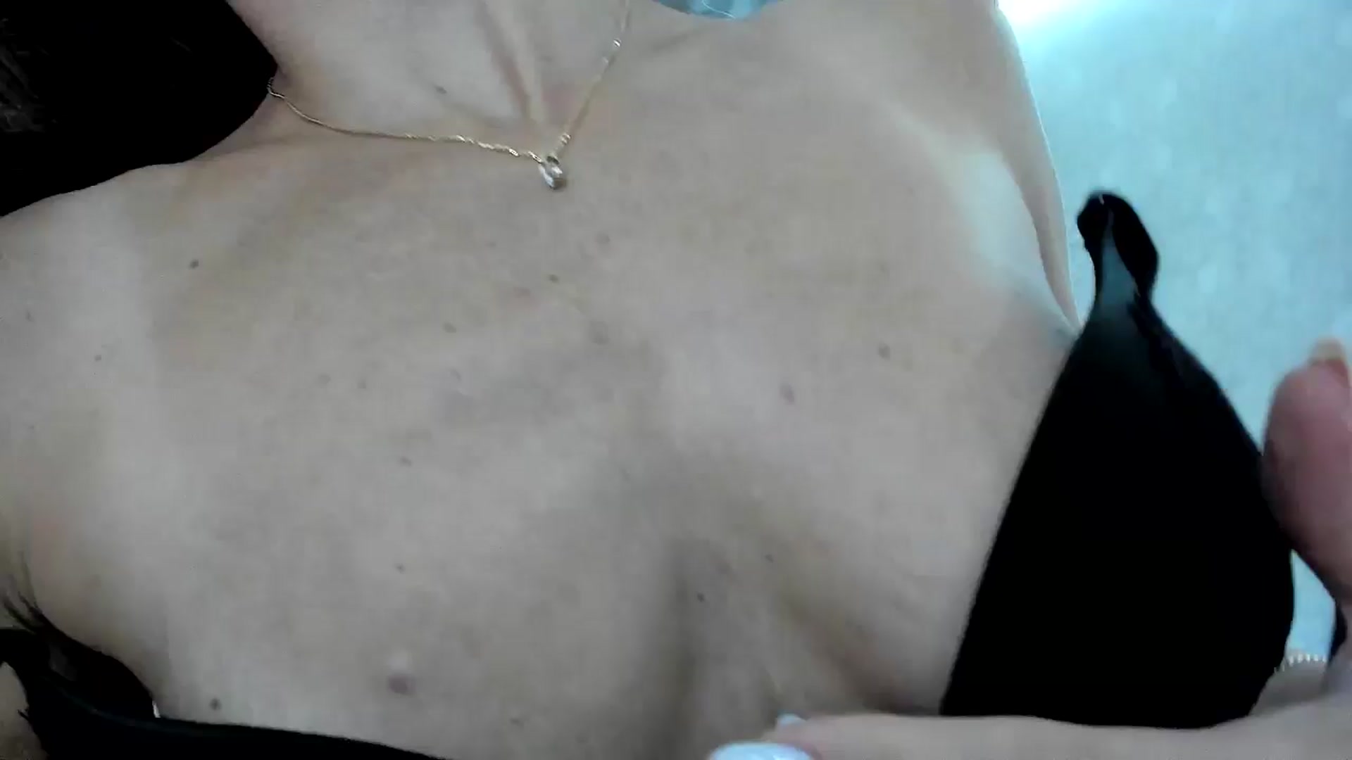 Gallery image thumbnail from Amber_Fry's myfreecams stream on, 10/02/2024, 17:47 image 13 of 20