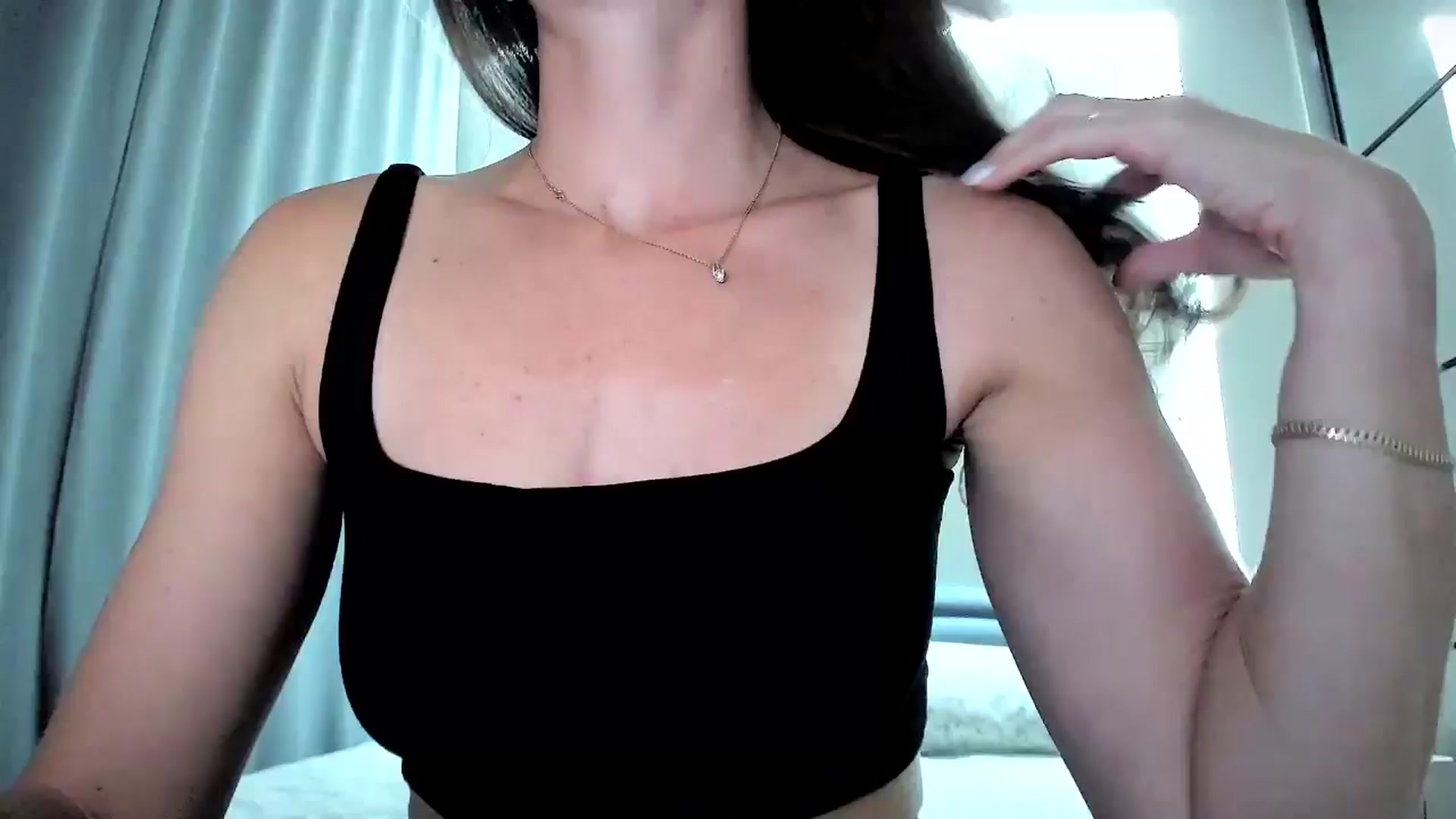Gallery image thumbnail from Amber_Fry's myfreecams stream on, 10/04/2024, 16:58 image 1 of 20