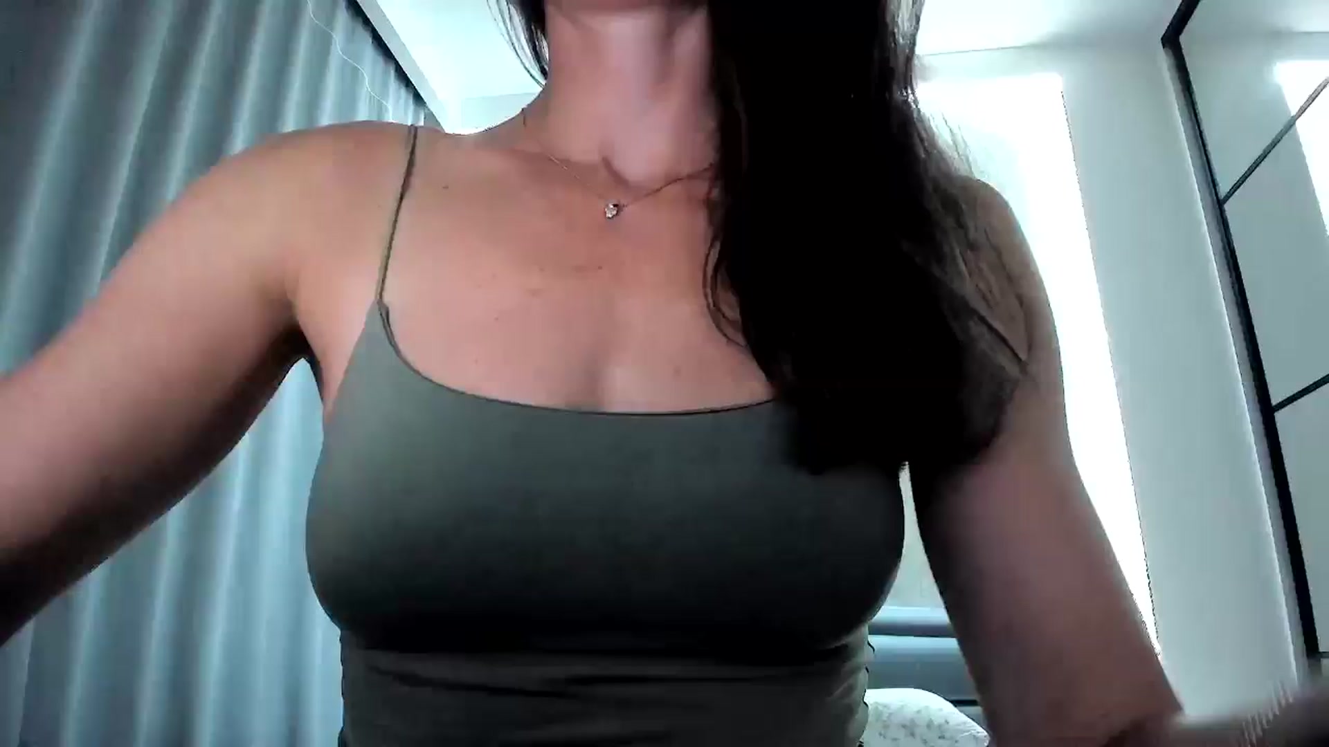 Gallery image thumbnail from Amber_Fry's myfreecams stream on, 10/06/2024, 19:41 image 2 of 20