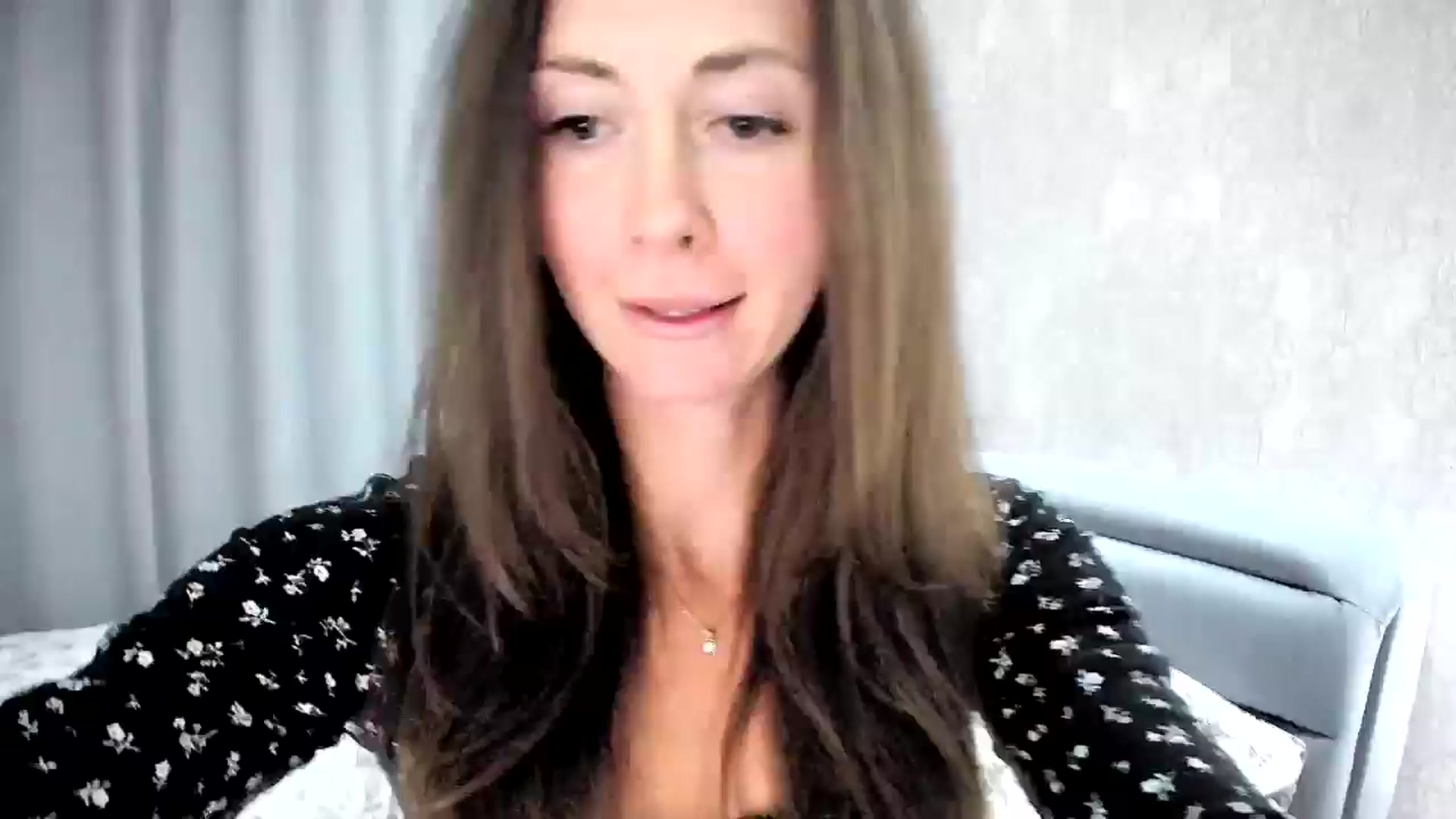 Gallery image thumbnail from Amber_Fry's myfreecams stream on, 10/19/2024, 21:23 image 19 of 20