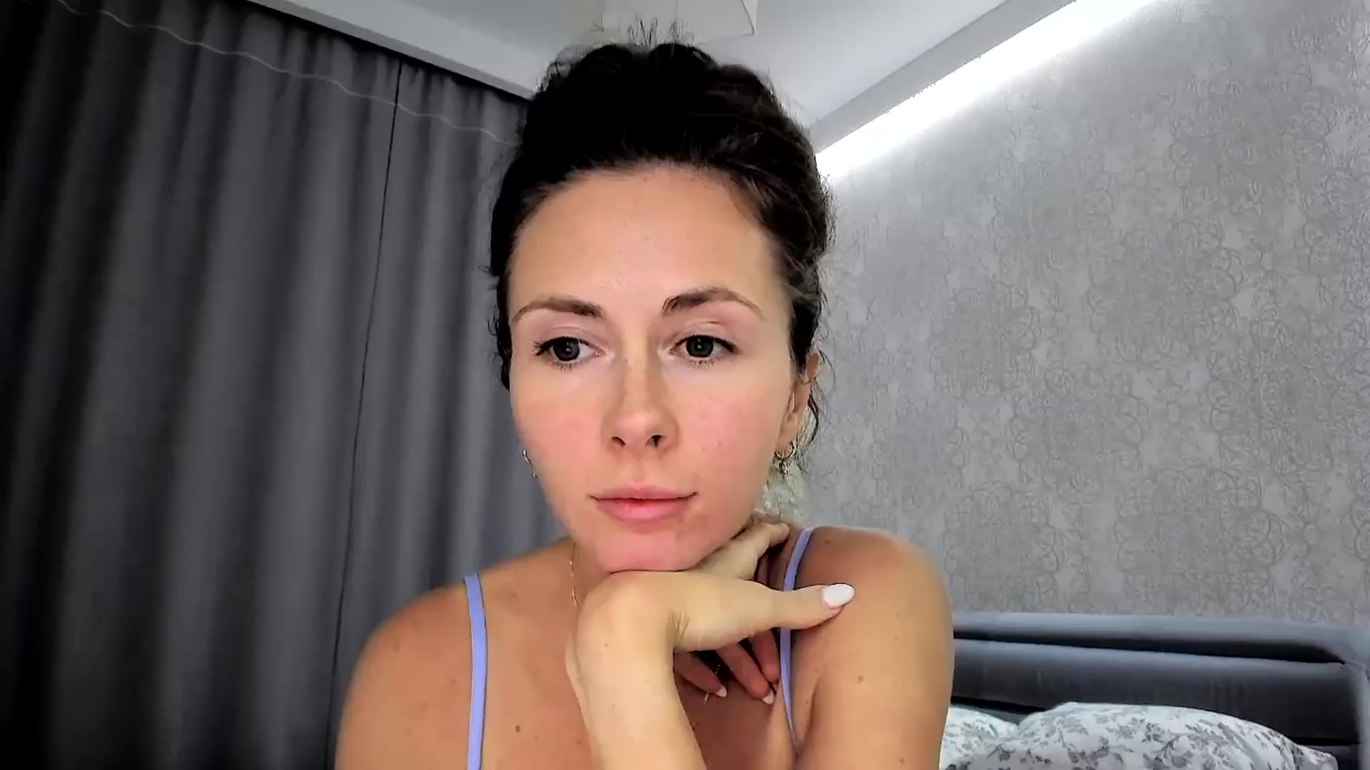 Gallery image thumbnail from Amber_Fry's myfreecams stream on, 10/24/2024, 19:47 image 19 of 20