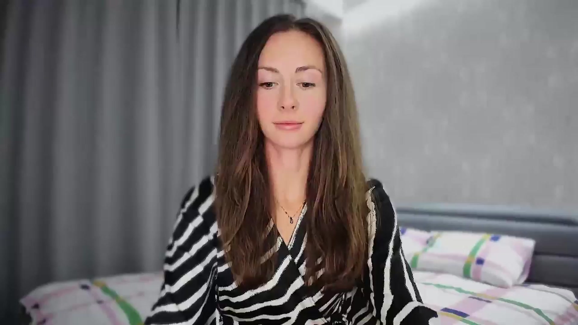 Gallery image thumbnail from Amber_Fry's myfreecams stream on, 11/08/2024, 20:12 image 1 of 20