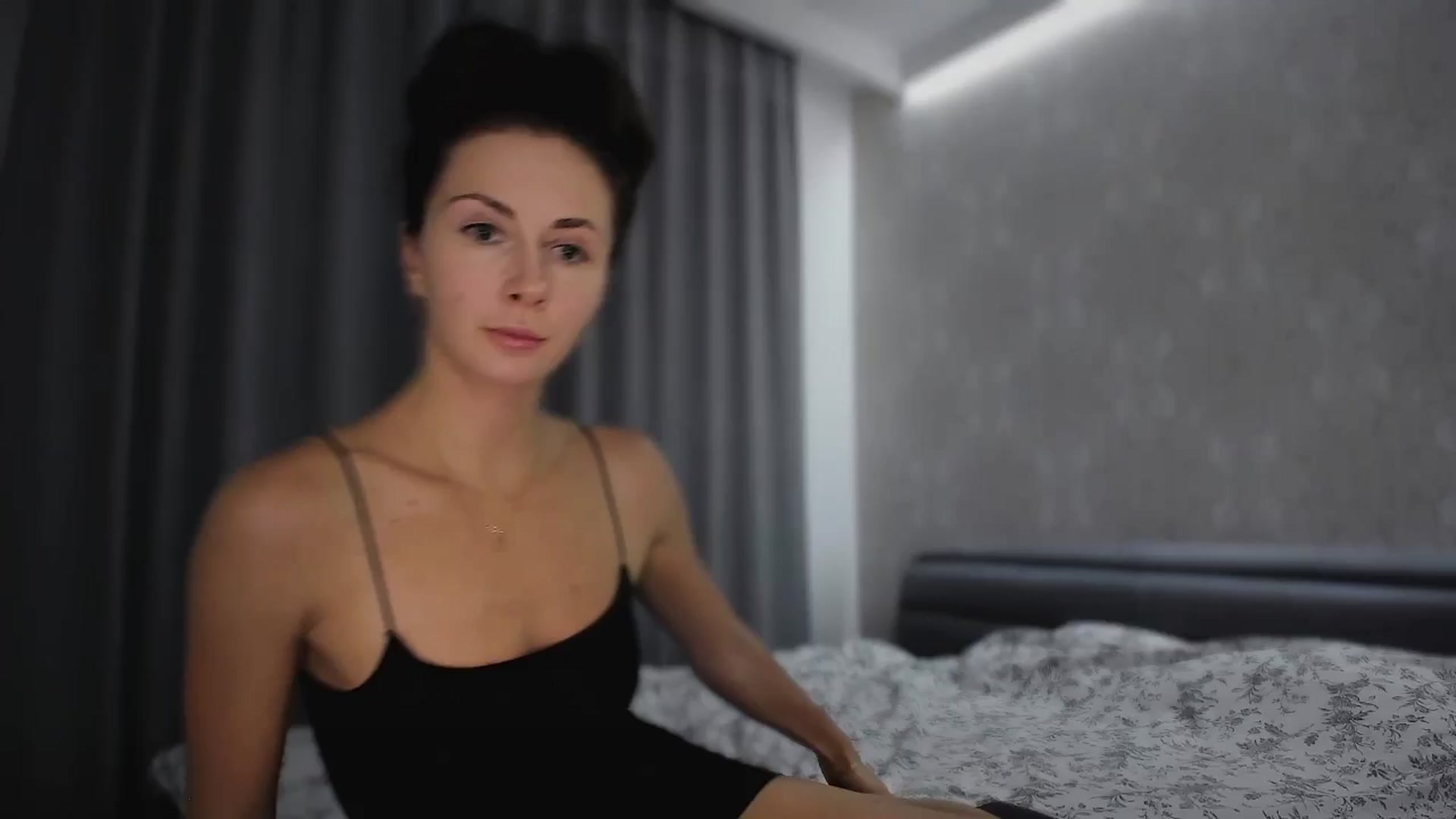 Gallery image thumbnail from Amber_Fry's myfreecams stream on, 11/21/2024, 19:34 image 3 of 20