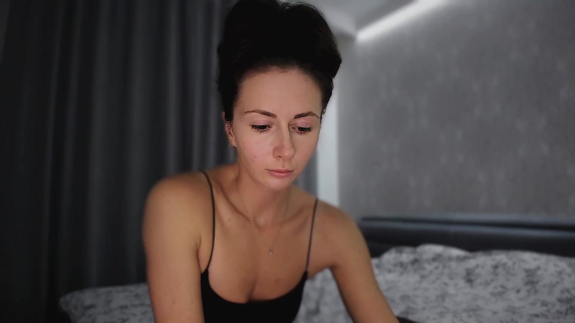 Gallery image thumbnail from Amber_Fry's myfreecams stream on, 11/21/2024, 19:34 image 8 of 20