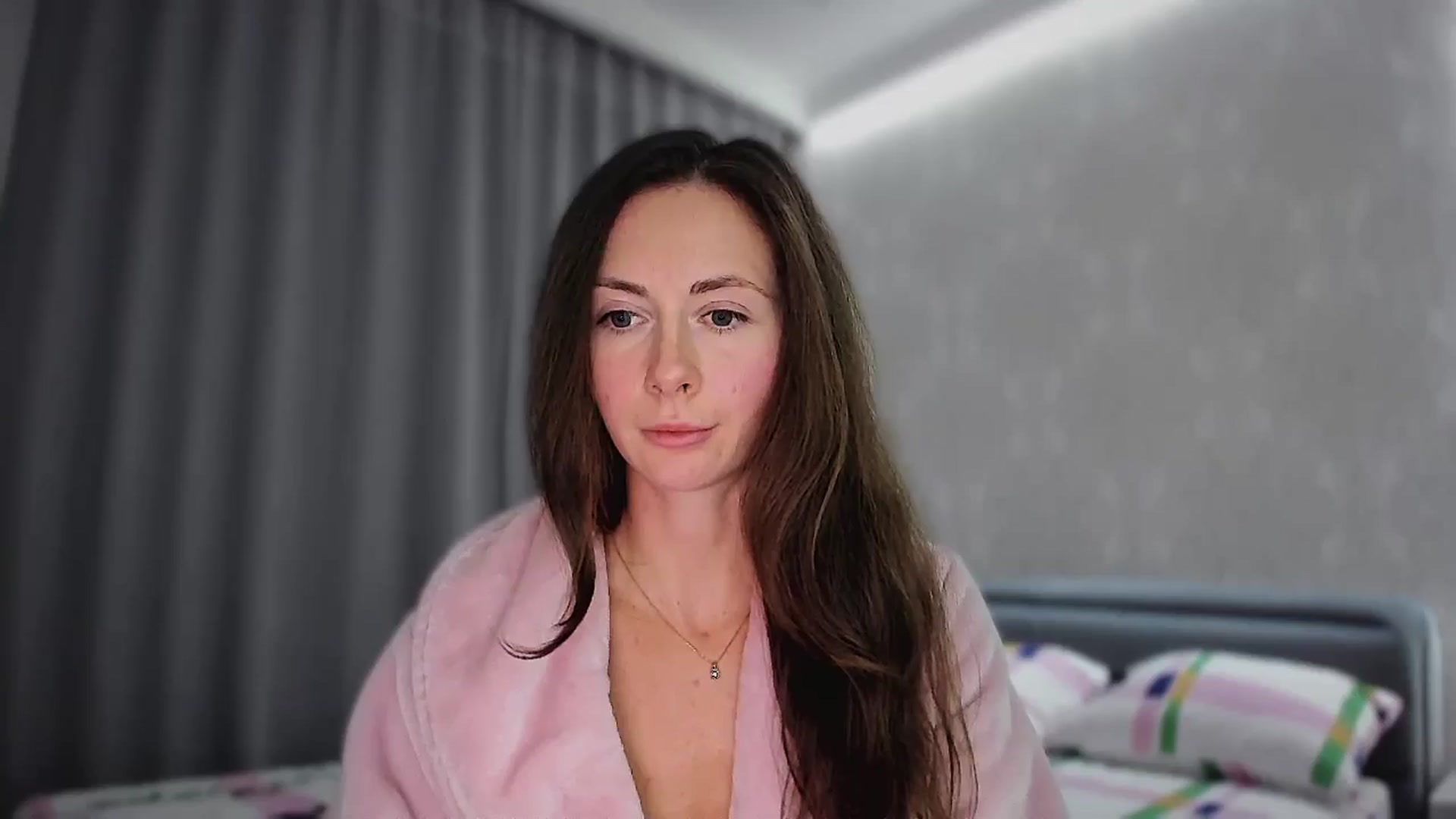 Gallery image thumbnail from Amber_Fry's myfreecams stream on, 11/25/2024, 21:51 image 18 of 20