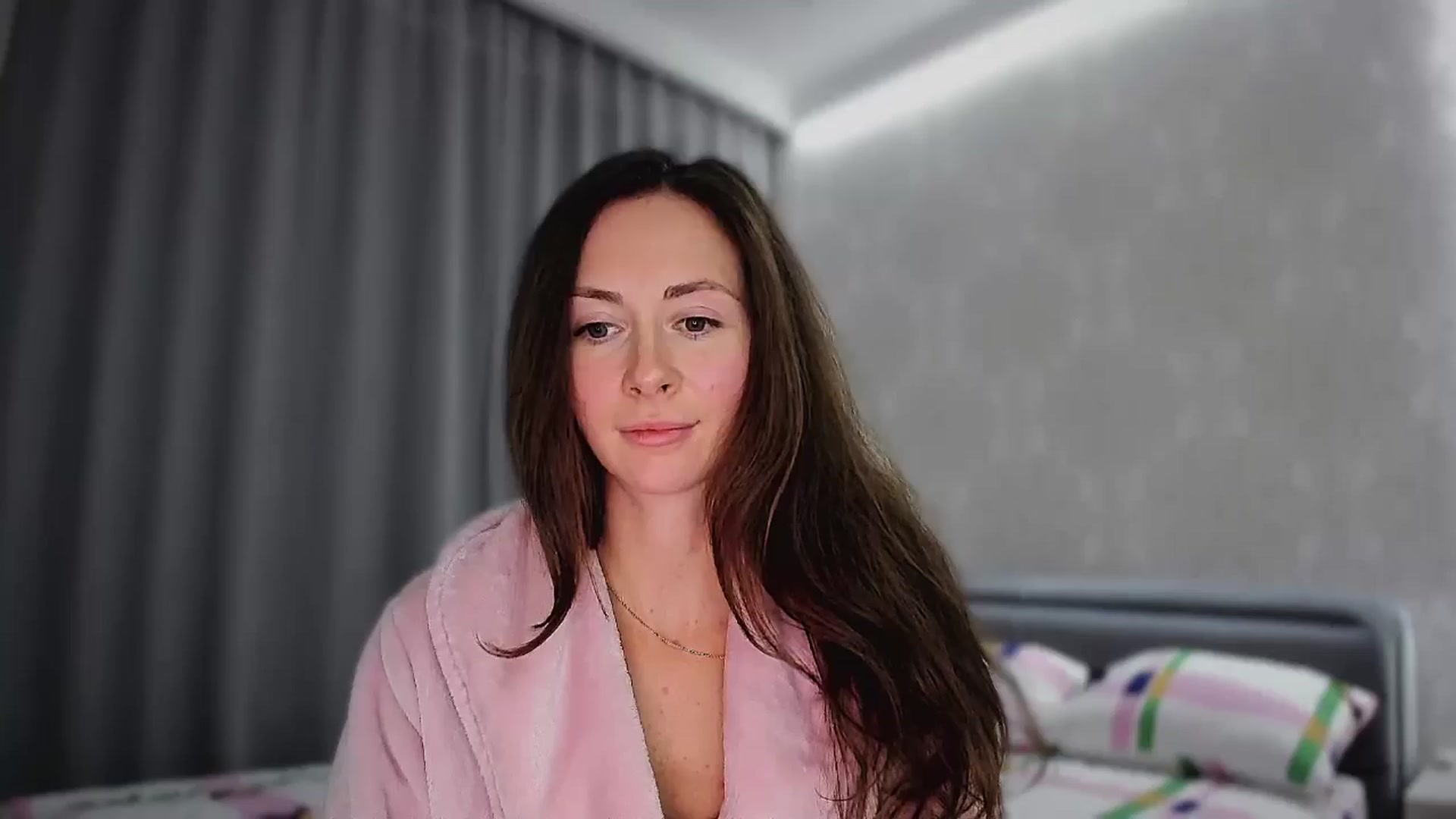Gallery image thumbnail from Amber_Fry's myfreecams stream on, 11/25/2024, 21:51 image 19 of 20