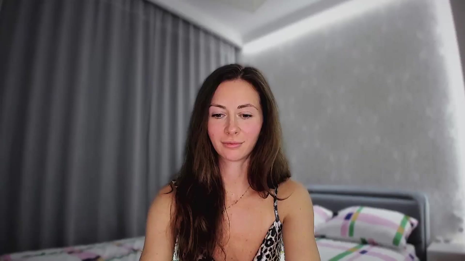 Gallery image thumbnail from Amber_Fry's myfreecams stream on, 11/25/2024, 21:51 image 12 of 20