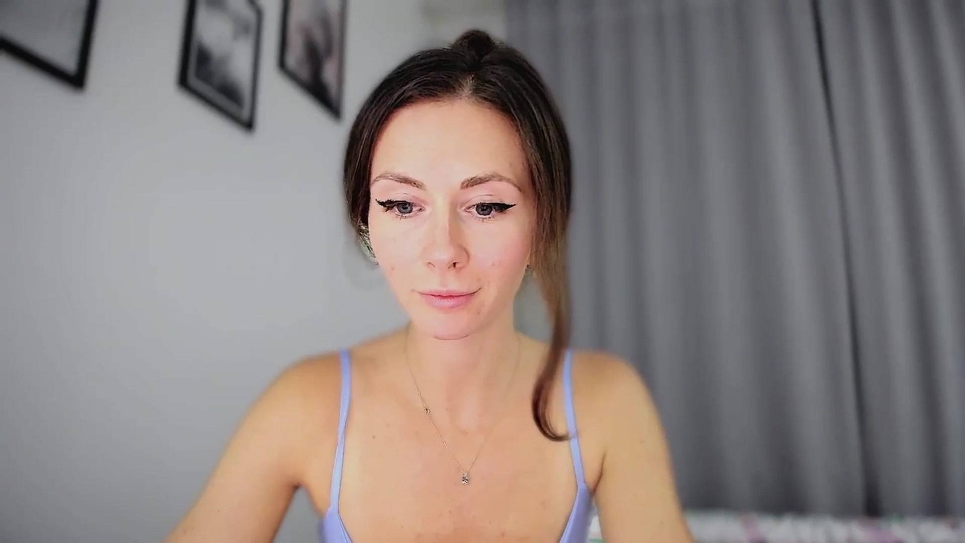 Gallery image thumbnail from Amber_Fry's myfreecams stream on, 11/26/2024, 21:58 image 12 of 20
