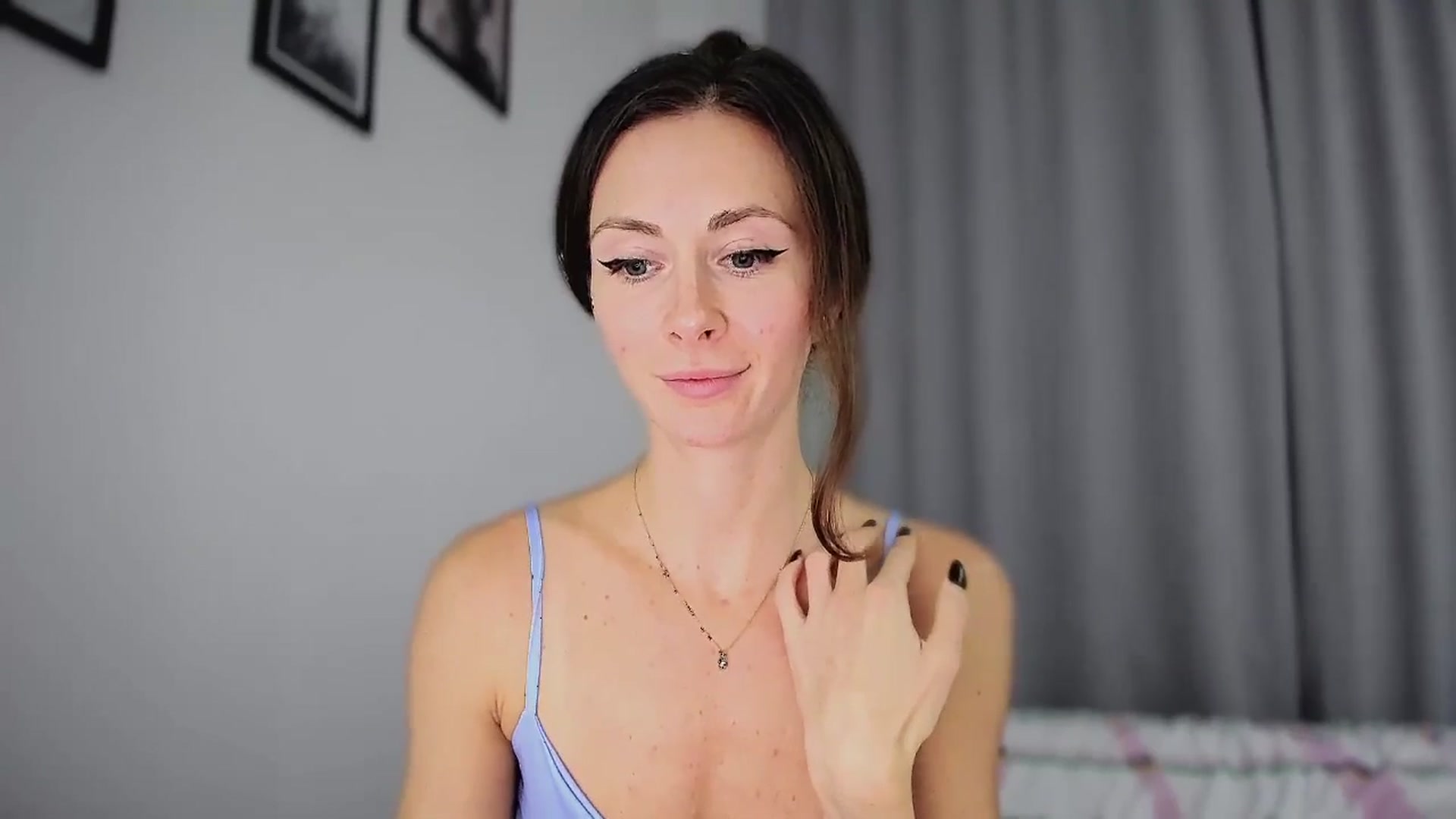 Gallery image thumbnail from Amber_Fry's myfreecams stream on, 11/26/2024, 21:58 image 13 of 20
