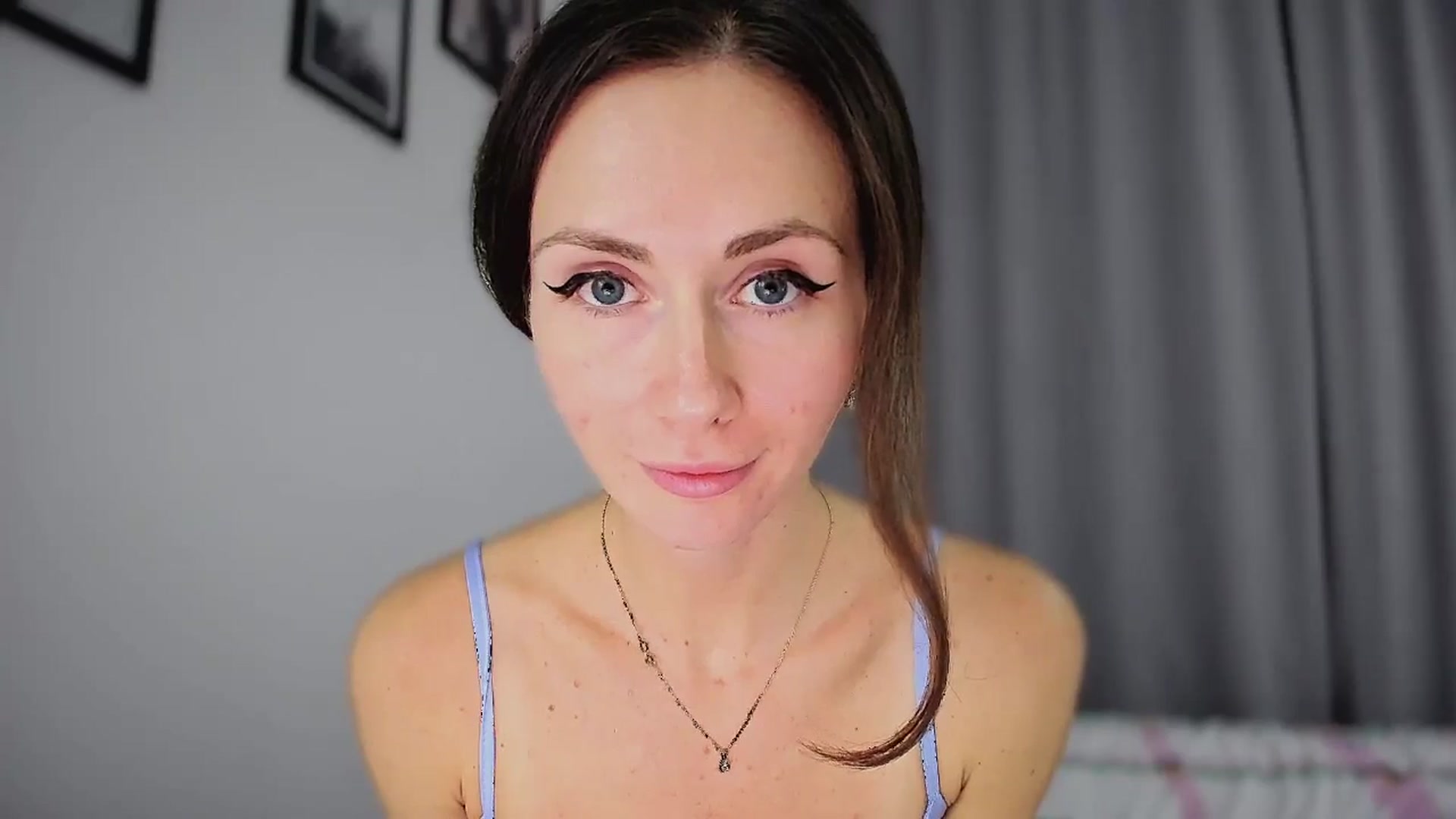 Gallery image thumbnail from Amber_Fry's myfreecams stream on, 11/26/2024, 21:58 image 17 of 20